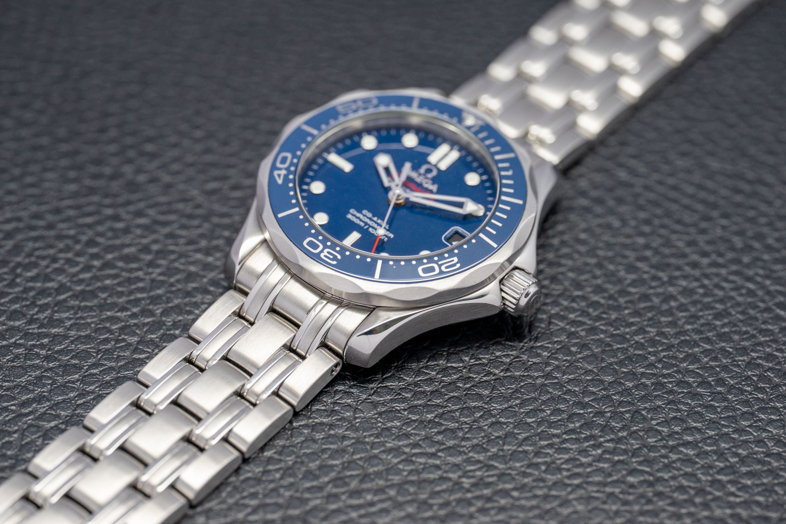 Omega Seamaster Diver 300 212.30.36.20.03.001 Set completo 2017 con scatola e documenti