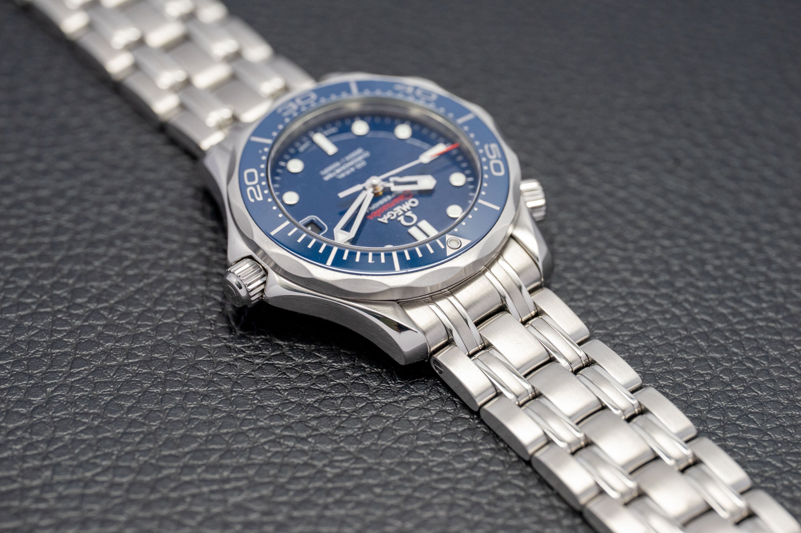 Omega Seamaster Diver 300 212.30.36.20.03.001 Set completo 2017 con scatola e documenti