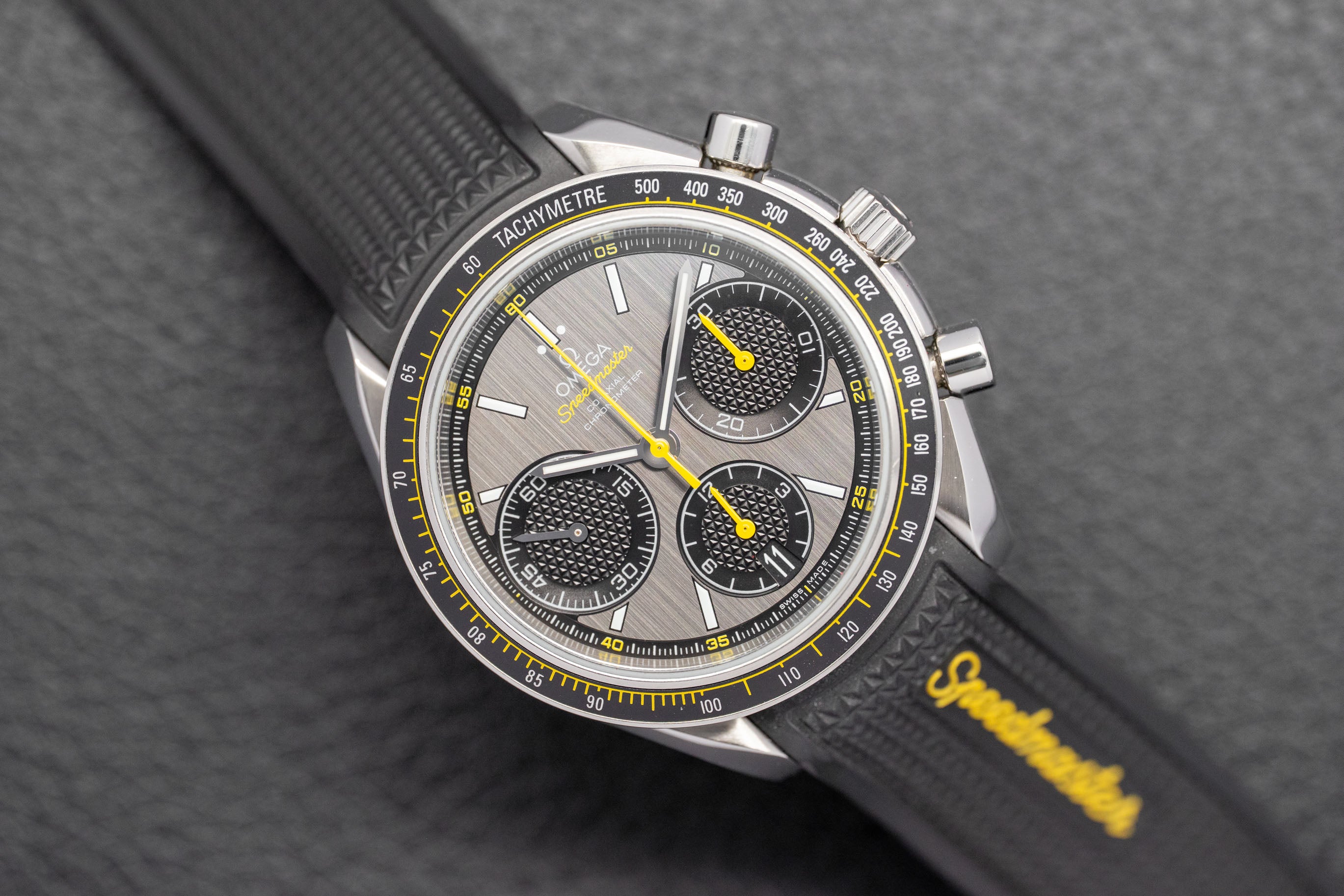 Omega Speedmaster Racing 326.32.40.50.06.001 Complete Set 2025 Box + Papers