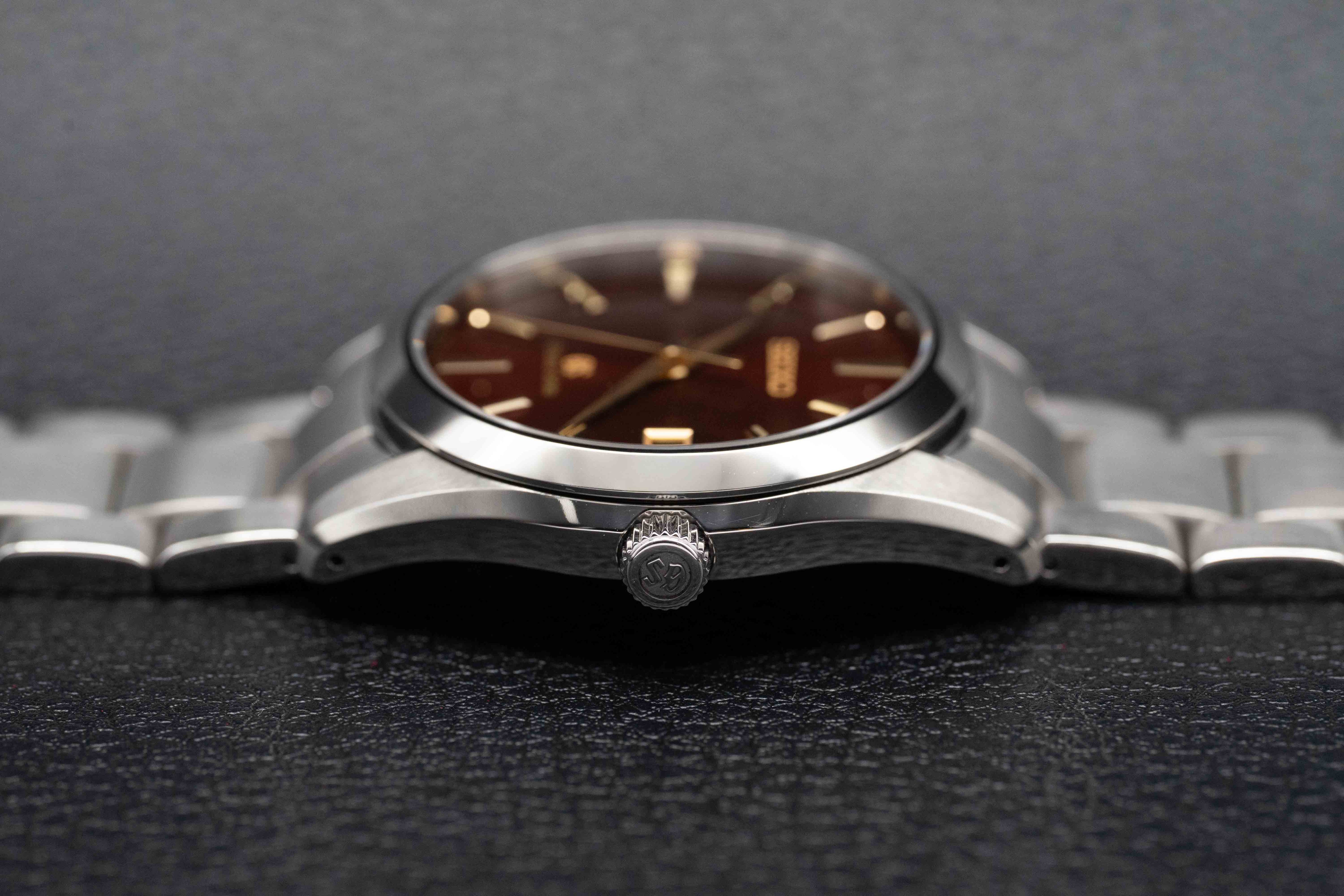 Grand Seiko 9F Limited Edition SBGV027 Red Dial 2016 Box