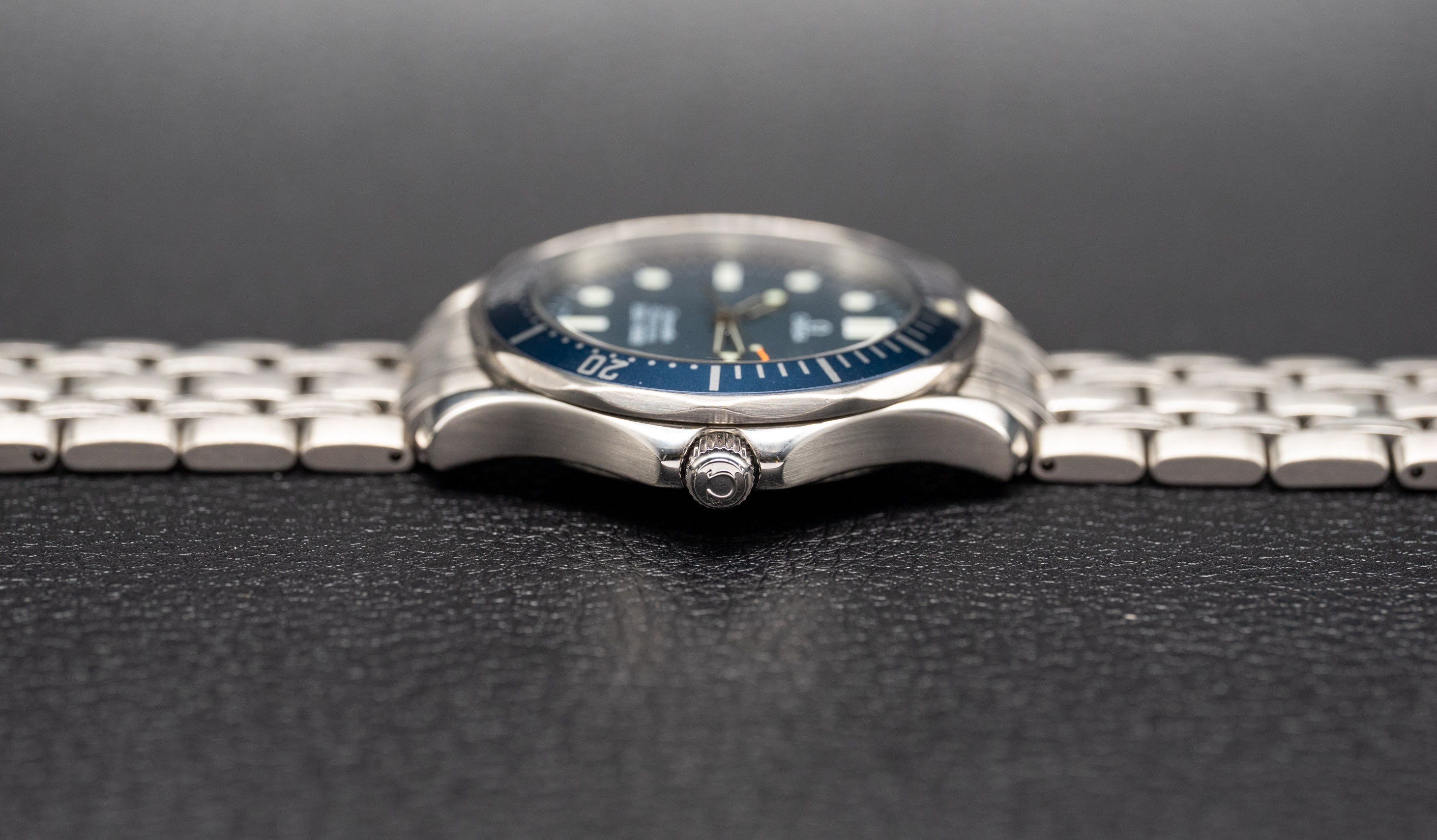 Omega Seamaster Diver 300 2541.80 con esfera azul, 1998