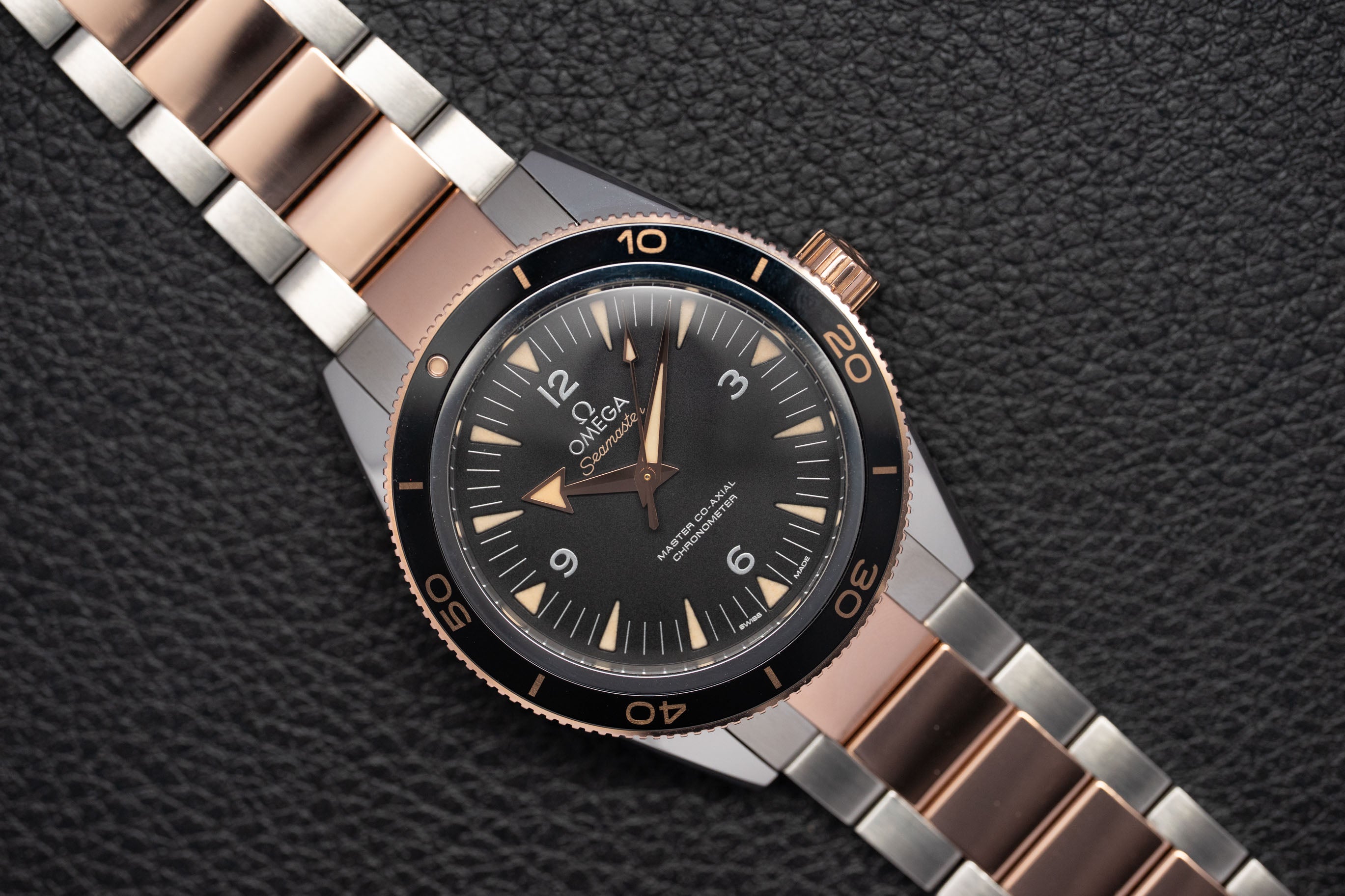 Omega Seamaster 300 233.20.41.21.01.001 FULLSET 2025 Box + PAPERS
