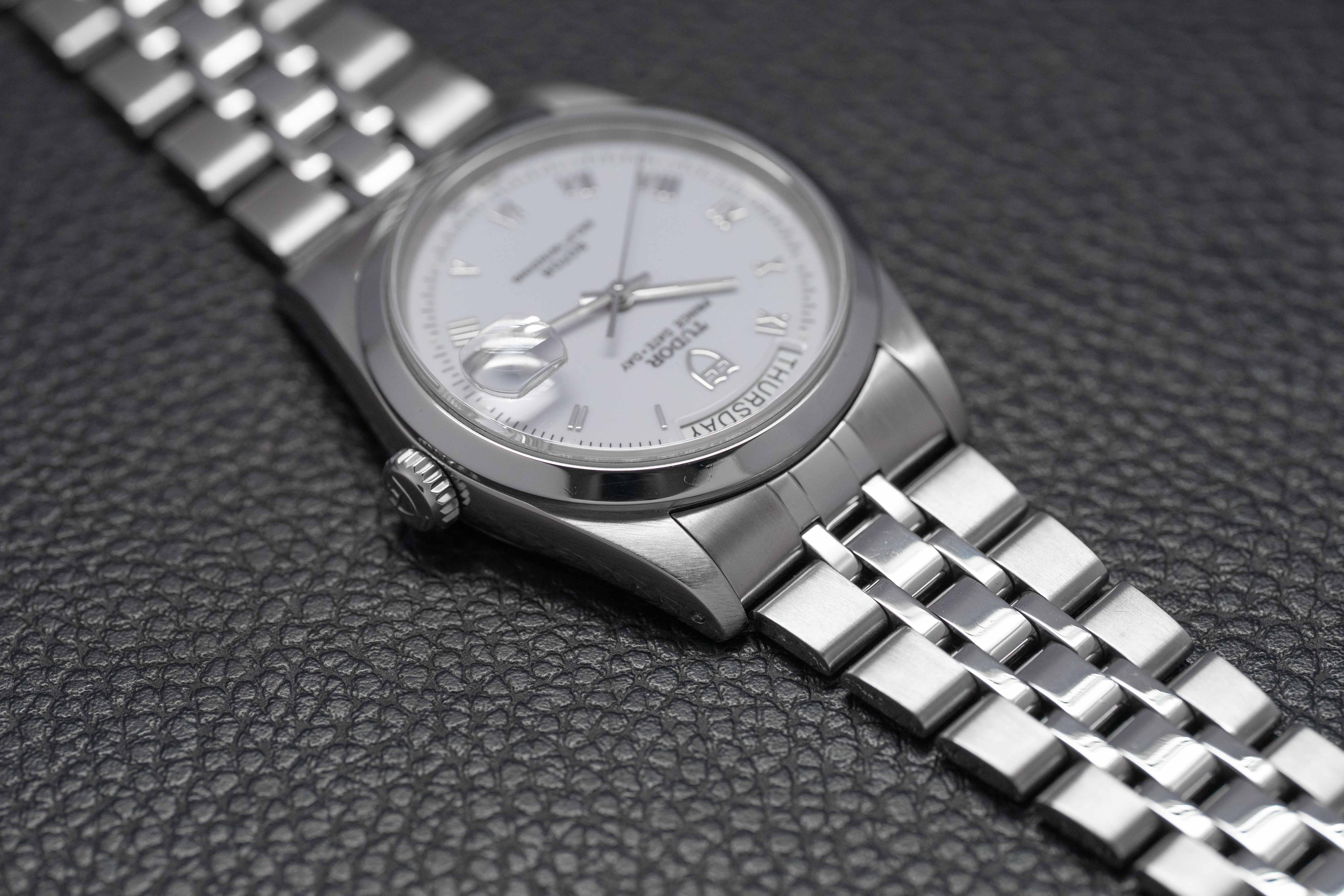 Tudor Date-Day 76200 White Dial 2010 Papers