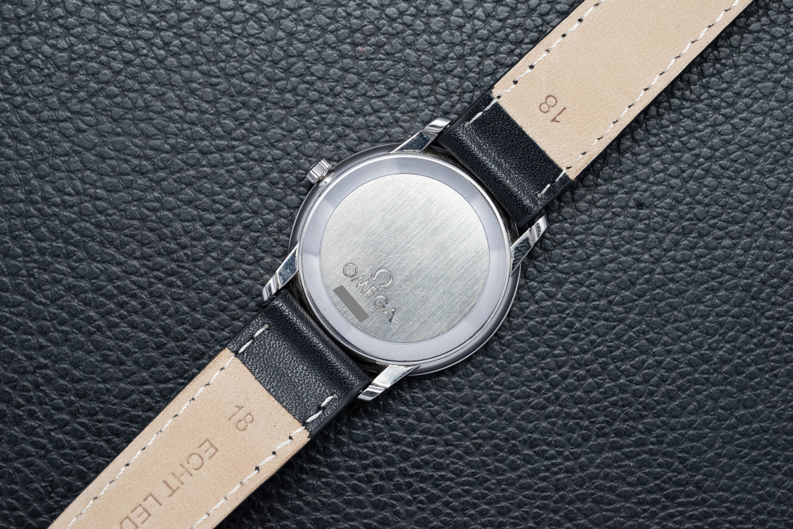 Omega De Ville Prestige 4800.31 con quadrante argentato, 1986