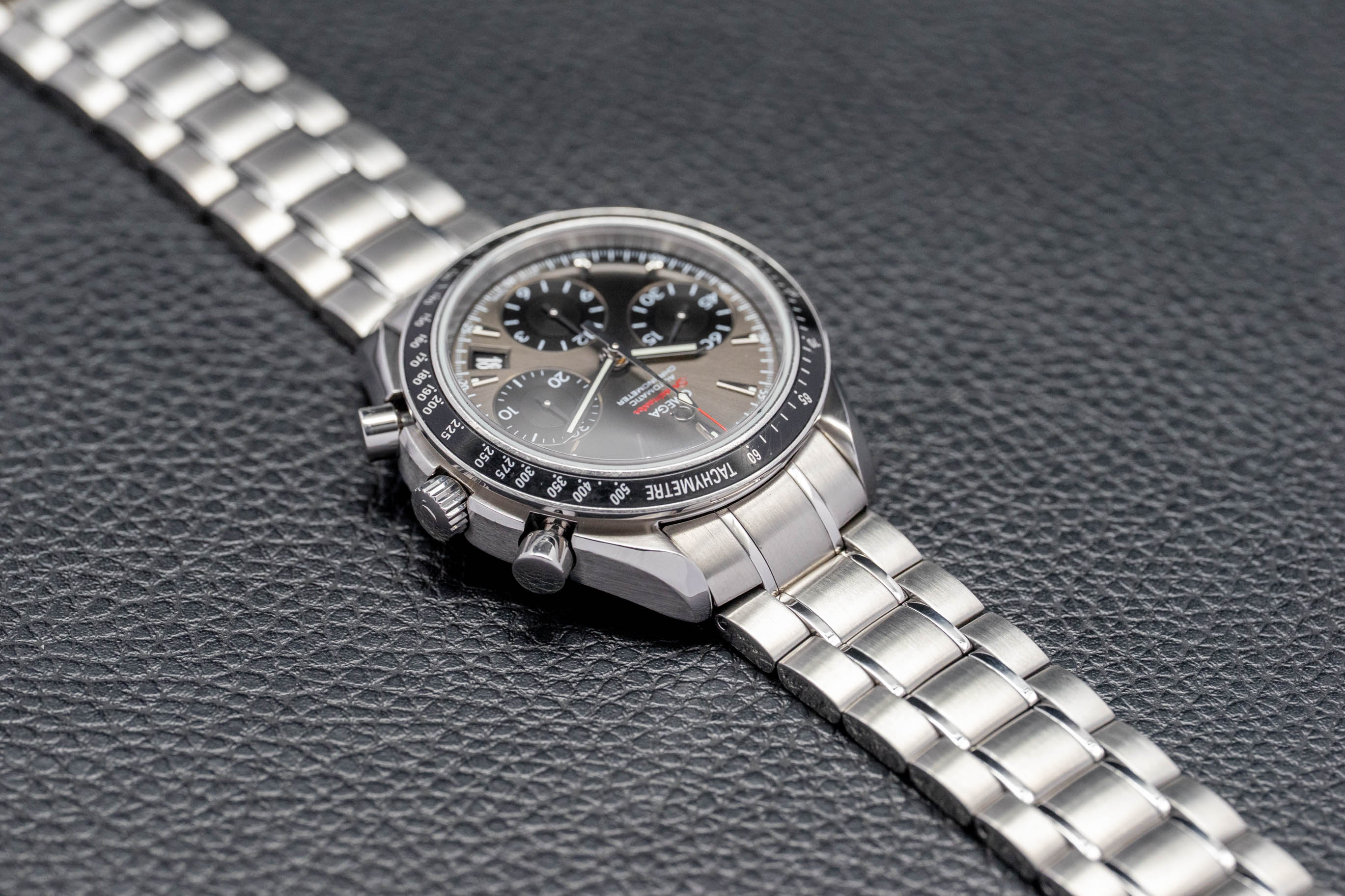 Omega Speedmaster Date 323.30.40.40.06.001 FULLSET 2016 Box + PAPERS