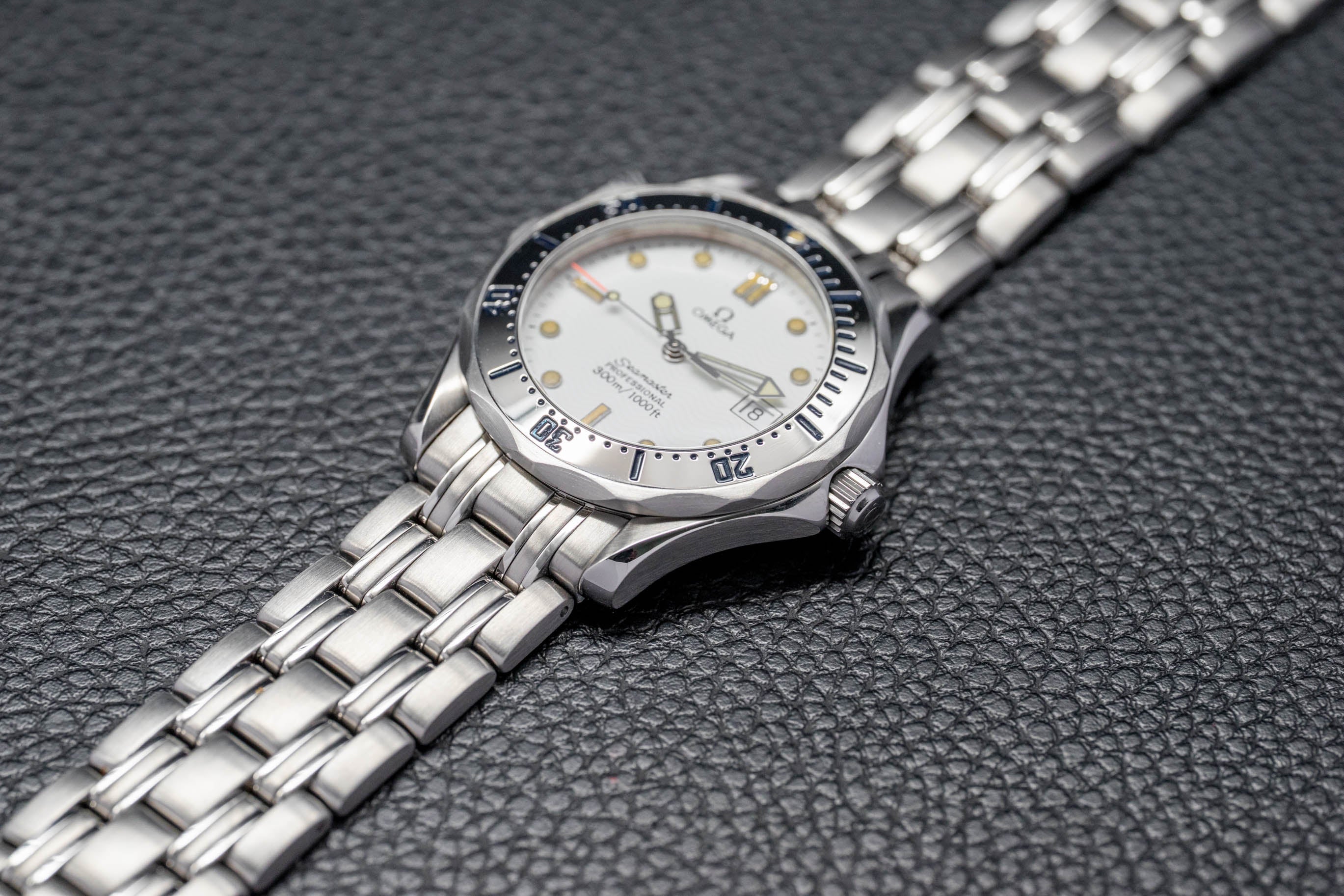 Omega Seamaster 300 2562.20 FULLSET 1995 Box + PAPERS