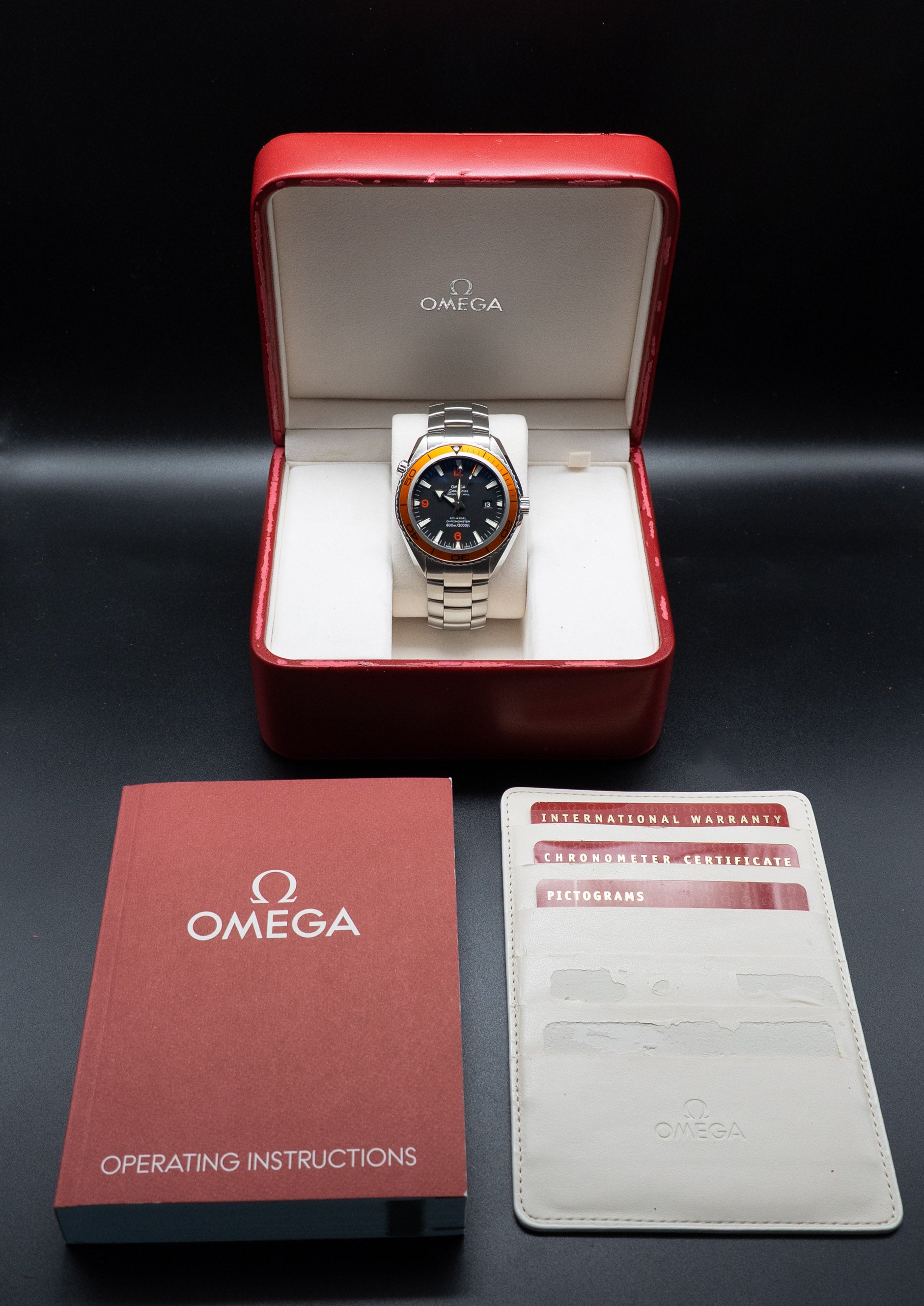 Omega Seamaster Diver 300 2208.50 FULLSET 2011 Box + PAPERS
