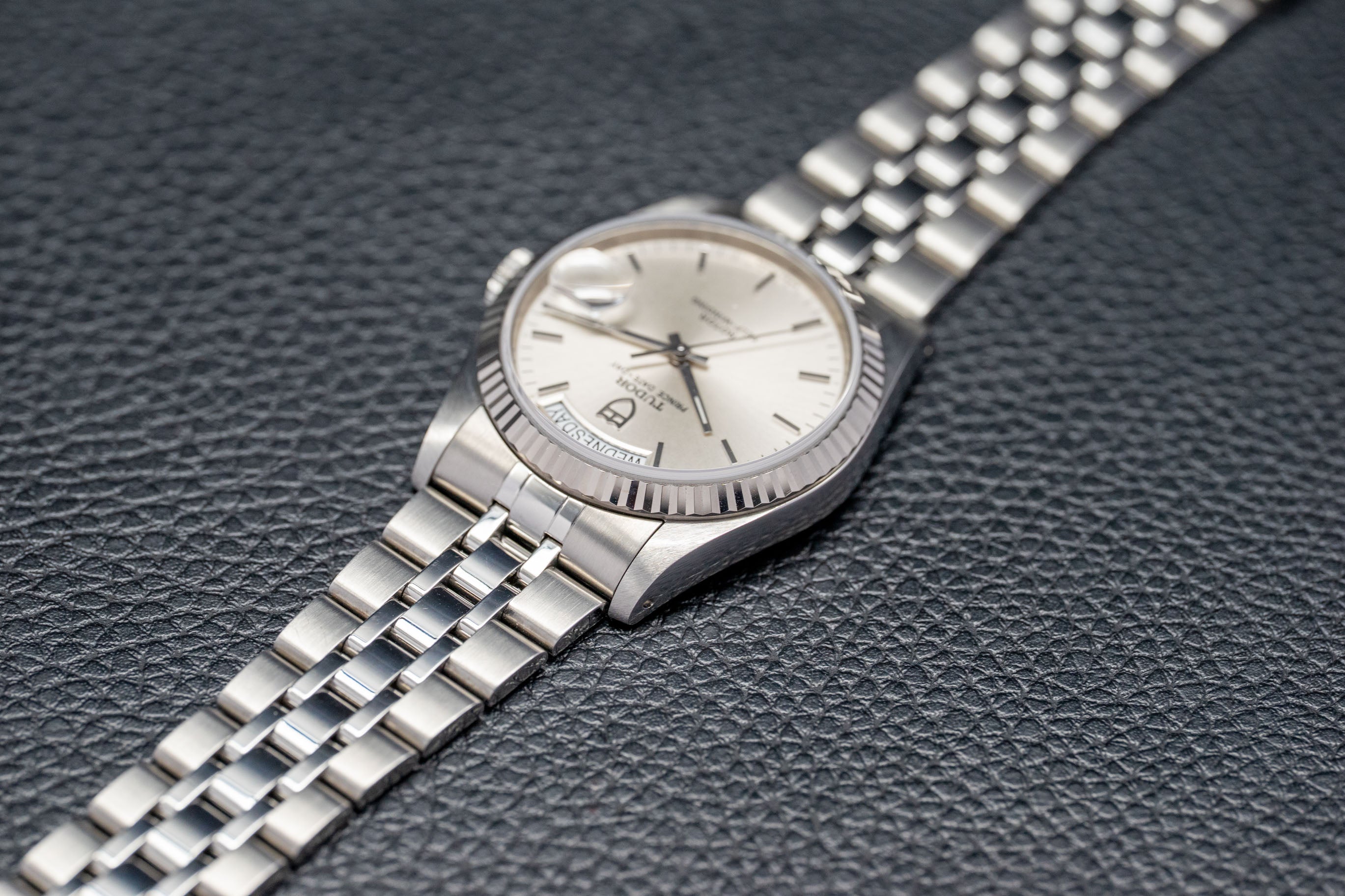Tudor Date-Day 76214 Silver Dial 2006 Papers