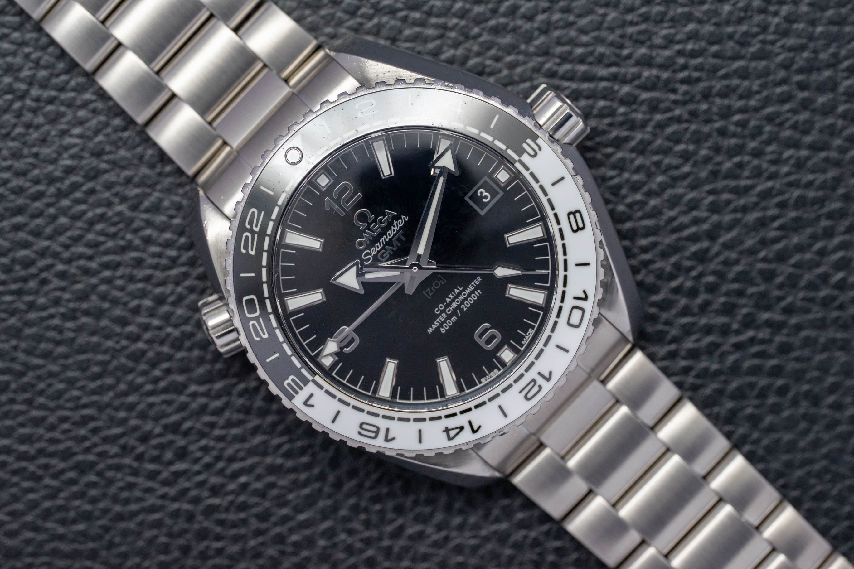 Omega Seamaster Planet Ocean 600M GMT 215.30.44.22.01.001 Fullset 2017 Box+Papers