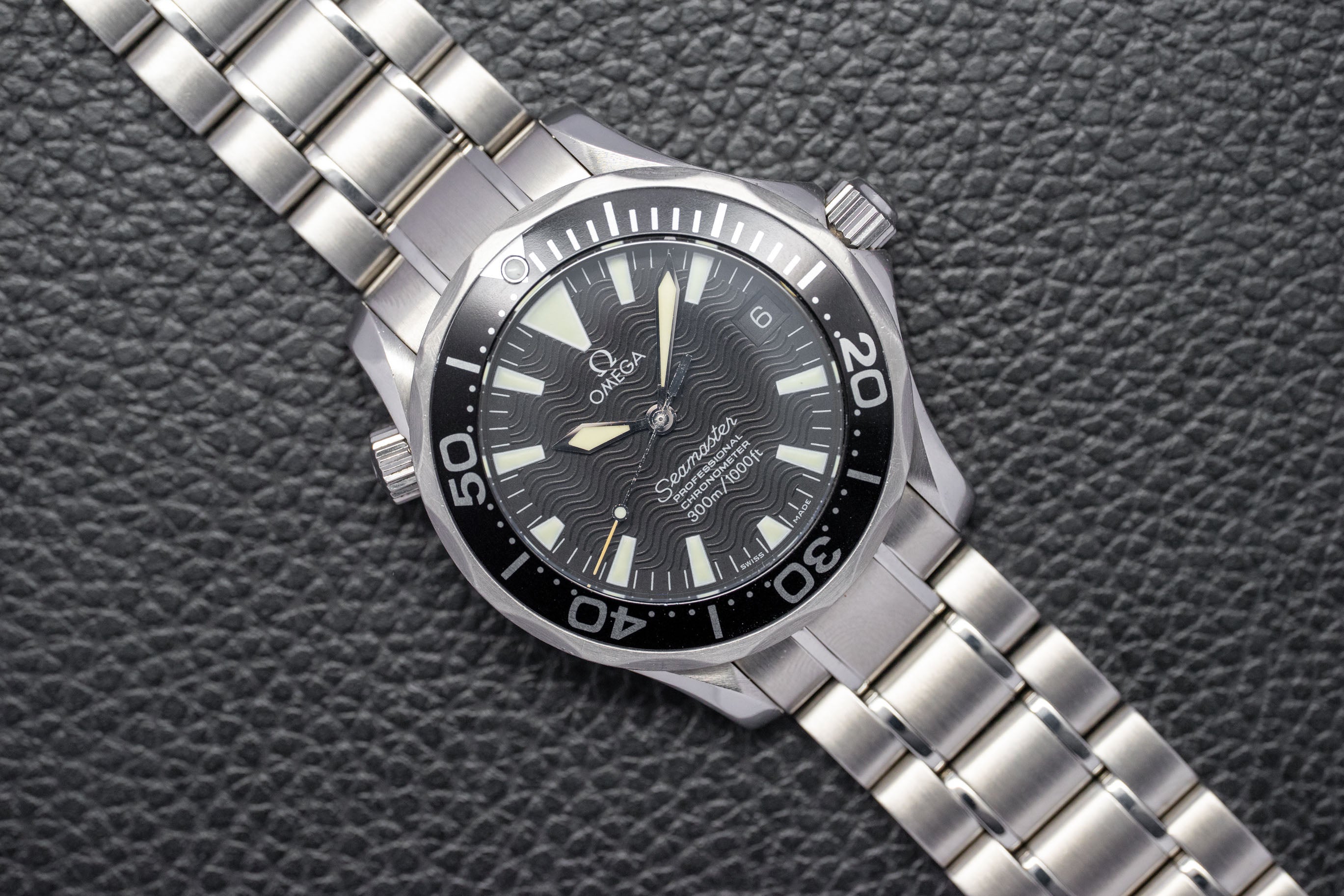 Omega Seamaster 300 2252.50 Black Dial 2006