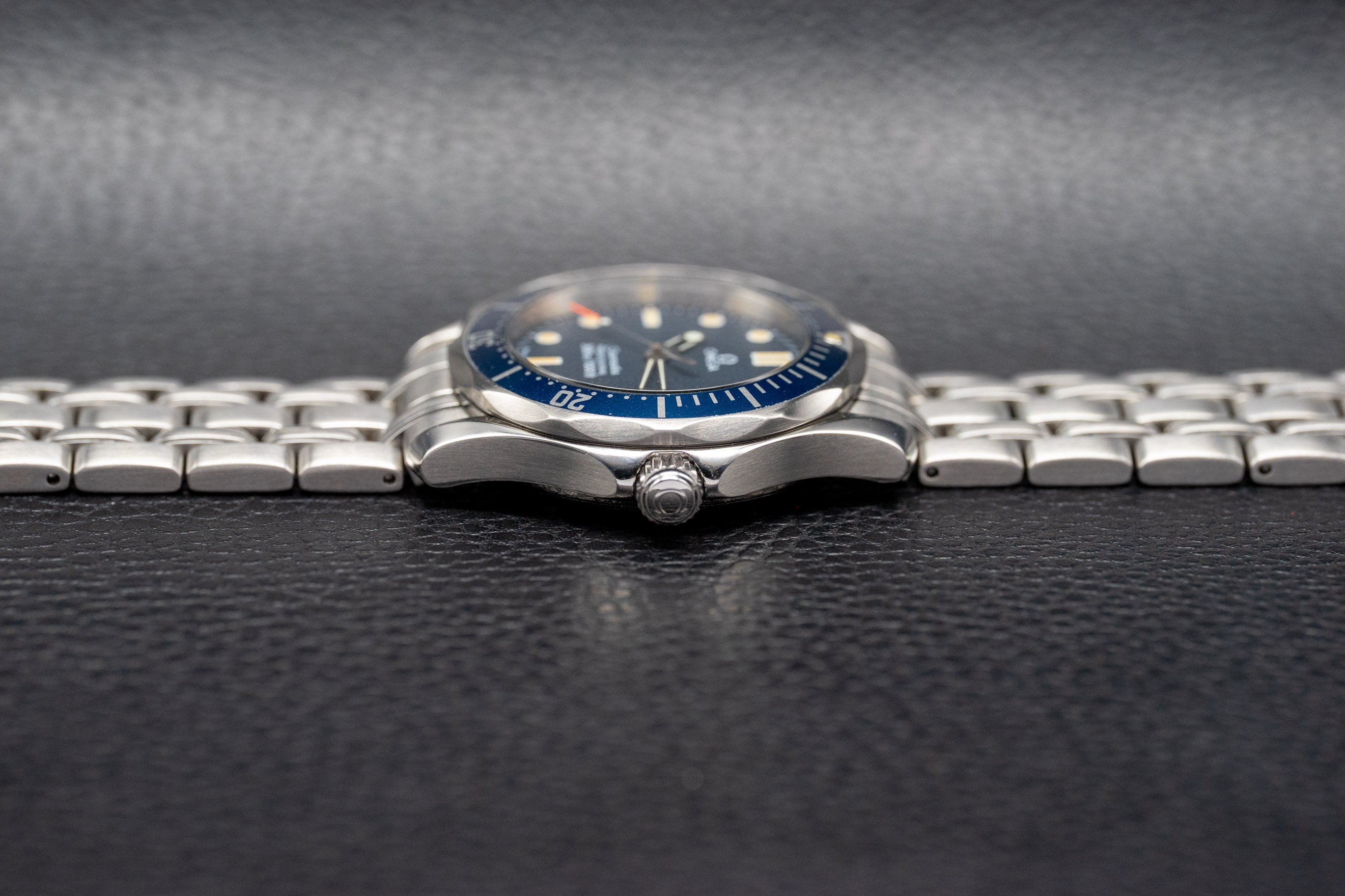Omega Seamaster 300 2561.80 Blue Dial 1995