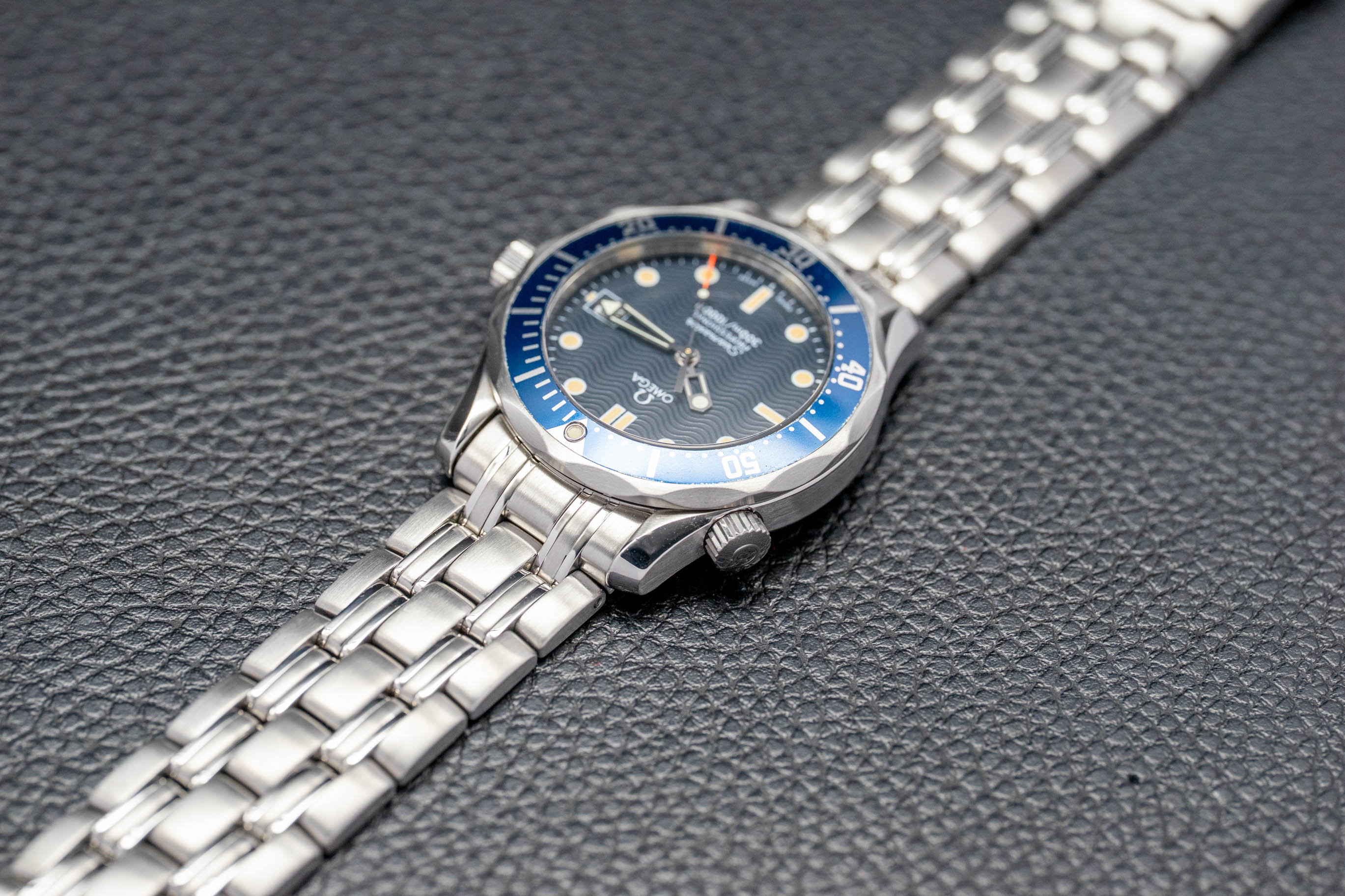 Omega Seamaster 300 2561.80 Blue Dial 1995