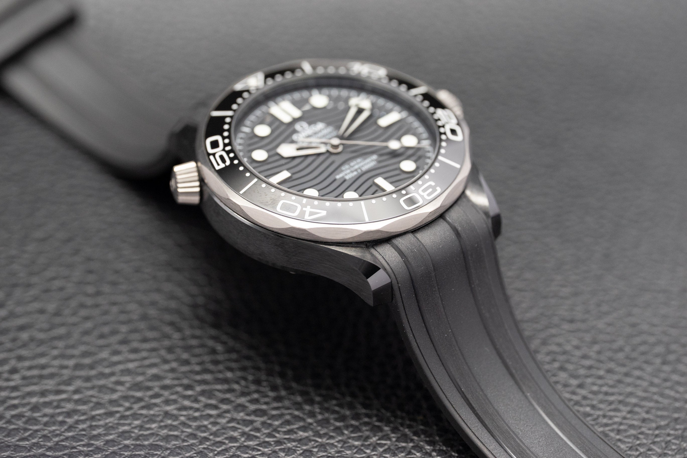 Omega Seamaster Planet Ocean Deep Black 210.92.44.20.01.001 Fullset 2022 Box+Papers