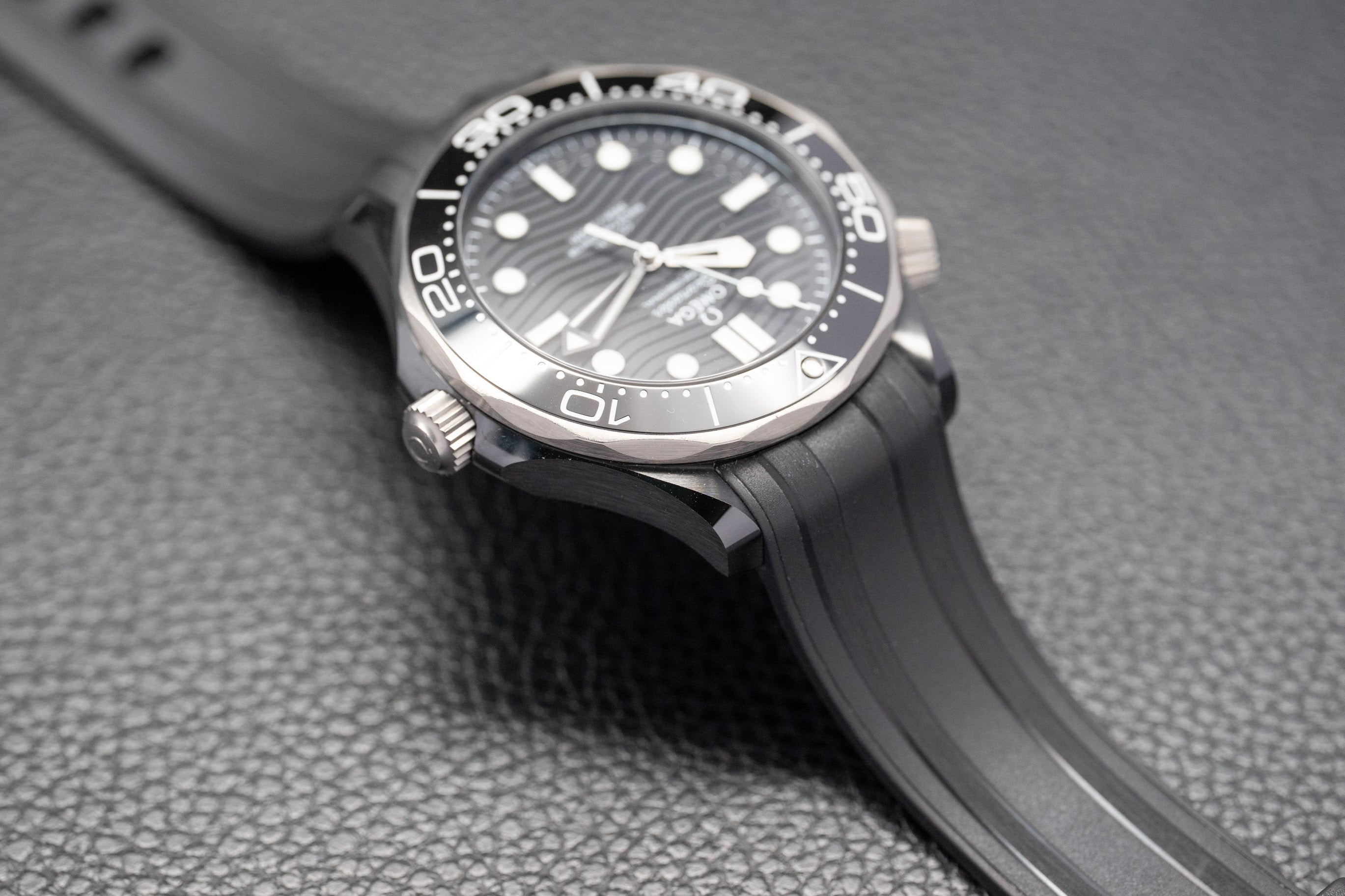 Omega Seamaster Planet Ocean Deep Black 210.92.44.20.01.001 Fullset 2022 Box+Papers