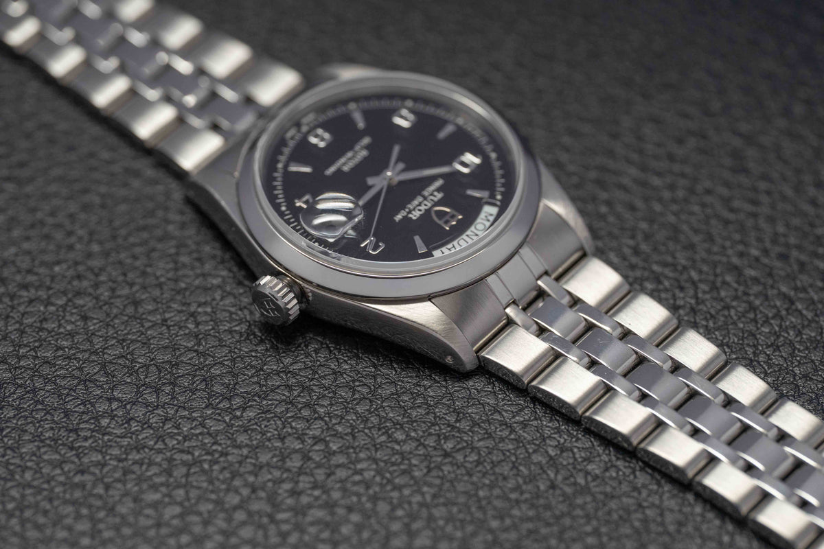 Tudor Date-Day 76200 Black Dial 2003 Papers