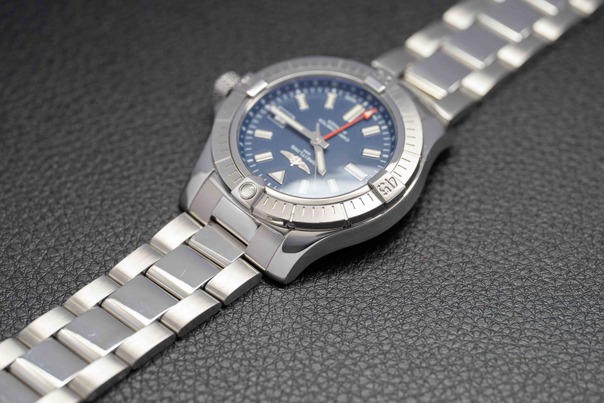Breitling Avenger GMT II A32395 Fullset 2021 Box+Papers