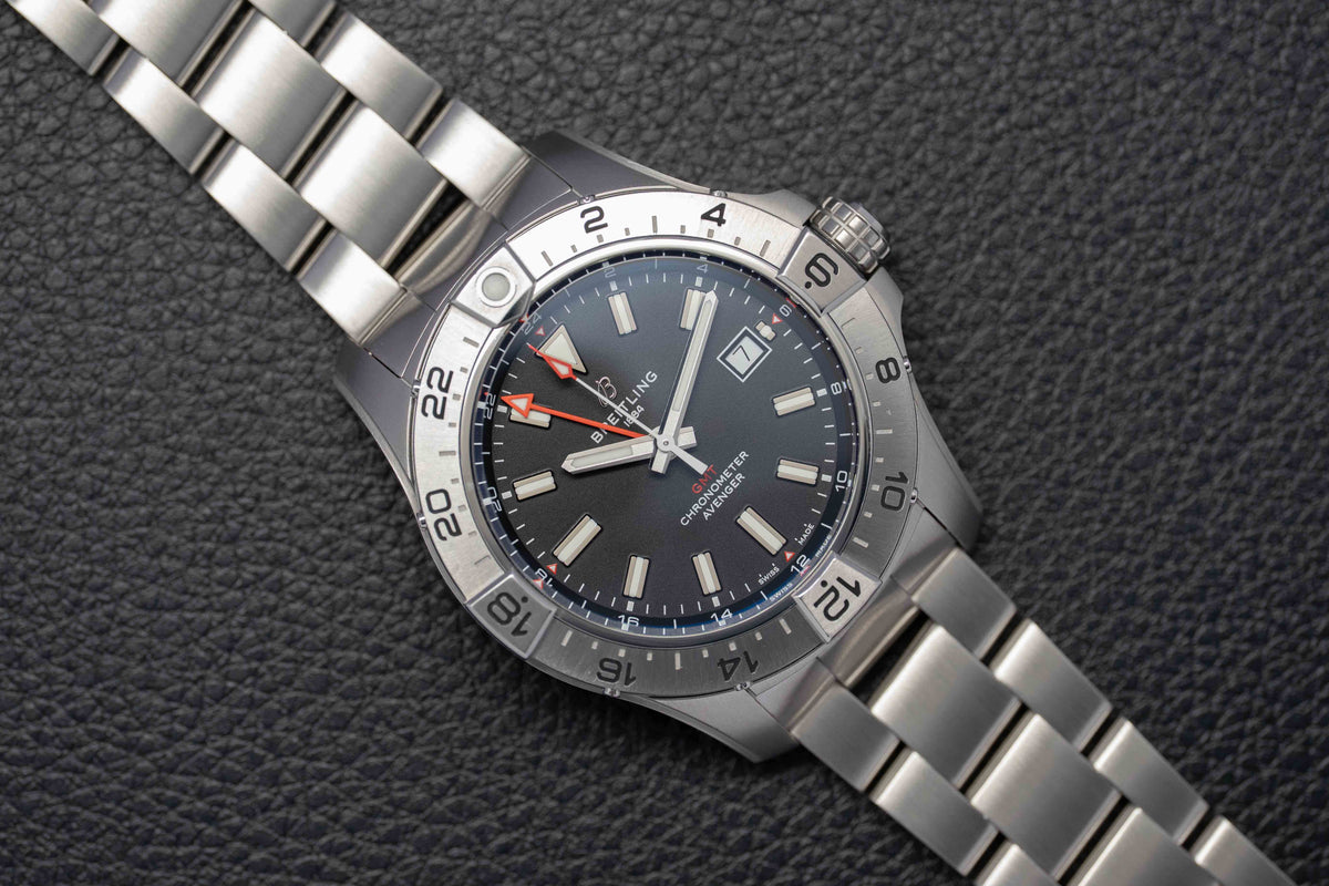 Breitling Avenger GMT 44 A32320 Fullset 2026 Box+Papers