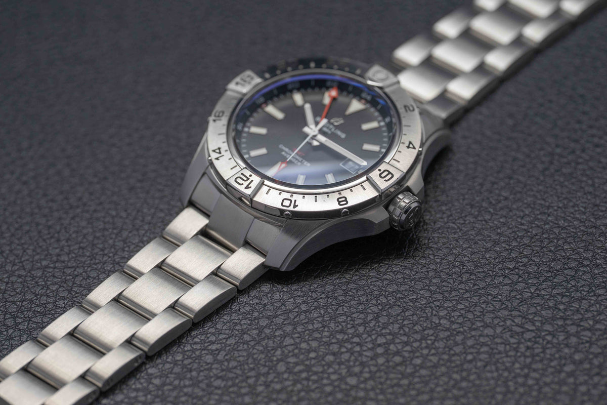 Breitling Avenger GMT 44 A32320 Fullset 2026 Box+Papers