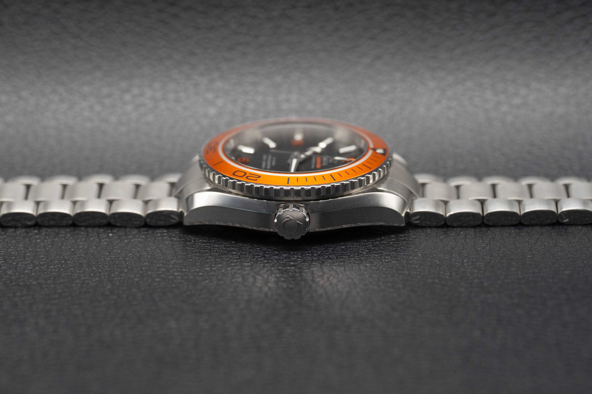 Omega Seamaster Planet Ocean 600M 232.30.46.21.01.002 Black Dial 2014 Papers