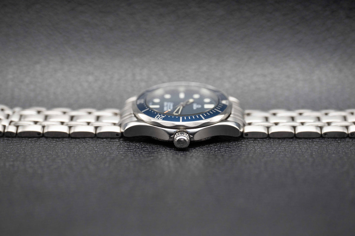 Omega Seamaster 300 2561.80 Blue Dial 1998