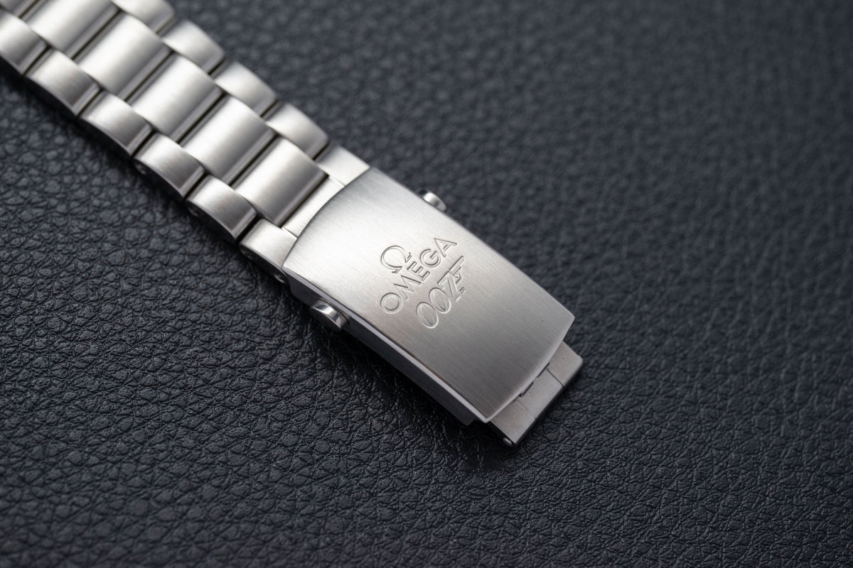 Omega Seamaster Planet Ocean 600M James Bond Skyfall 232.30.42.21.01.004 Fullset 2013 Box+Papers
