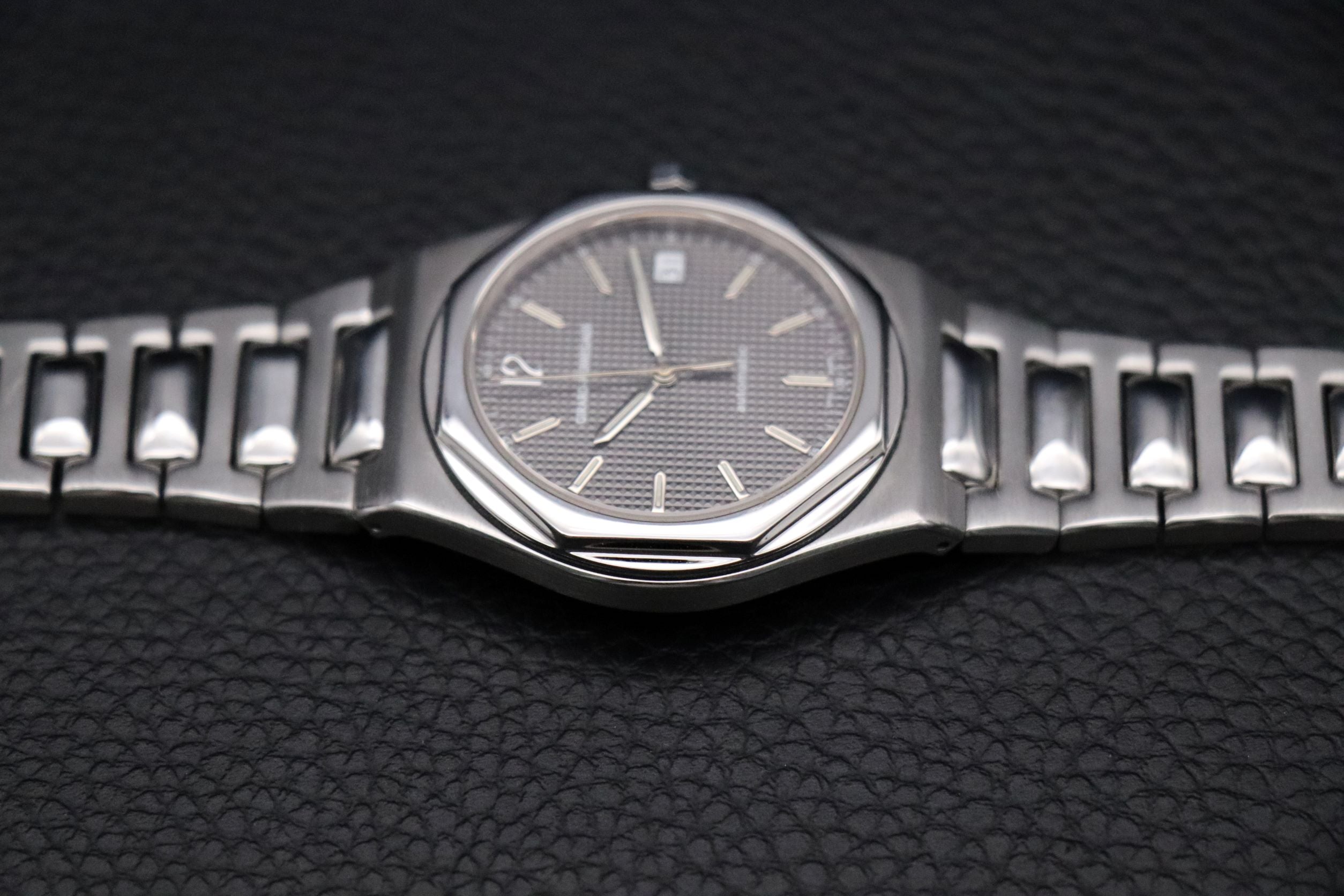 Girard Perregaux Laureato 8010