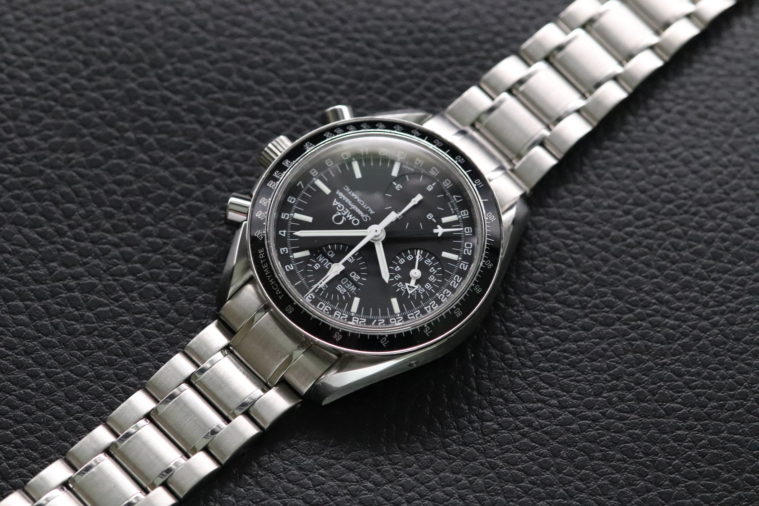 Omega Speedmaster Day Date 3520.50 Black Dial 2002 Papers