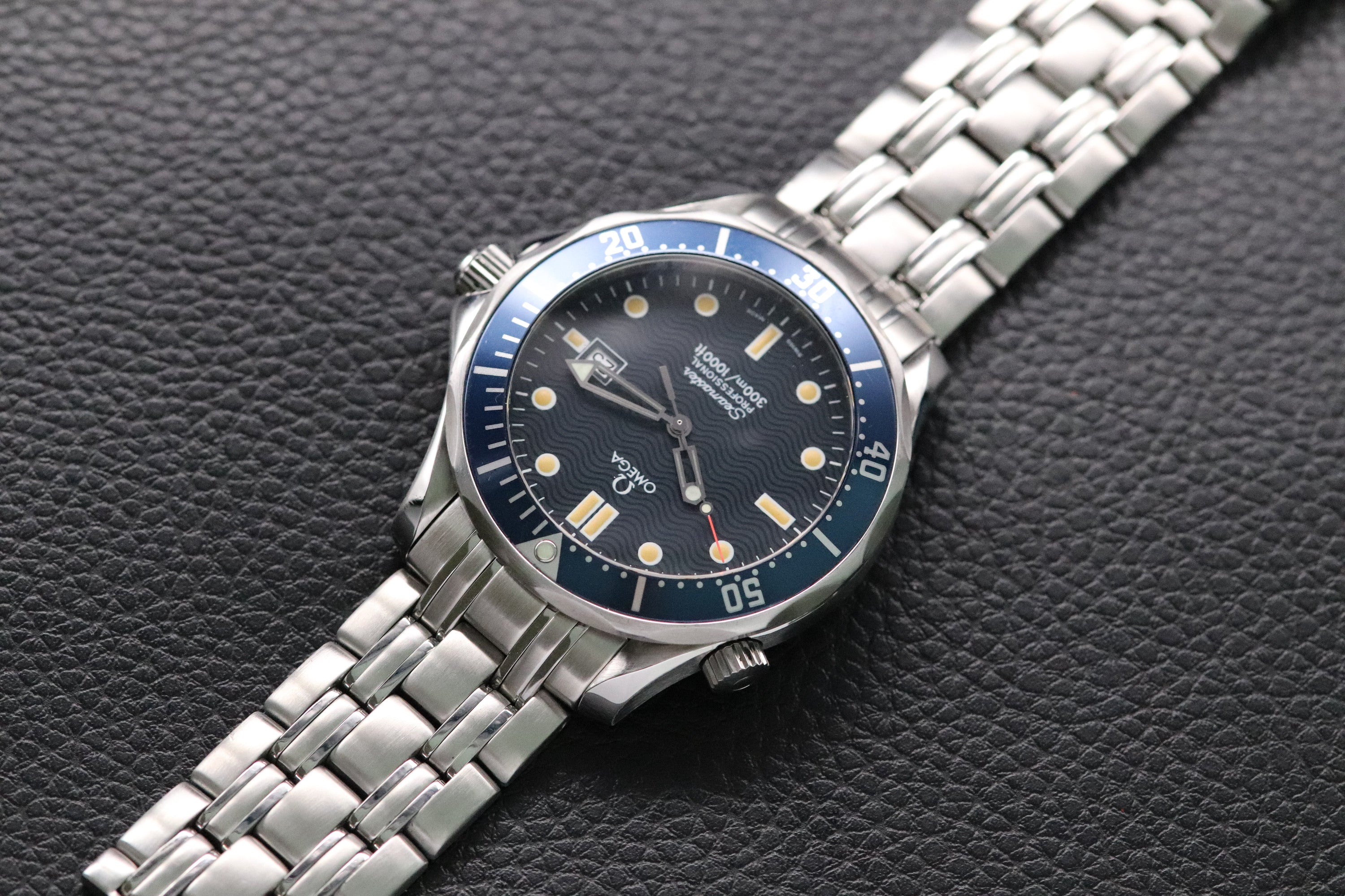 Omega Seamaster James Bond 2541.80 Papers 1996
