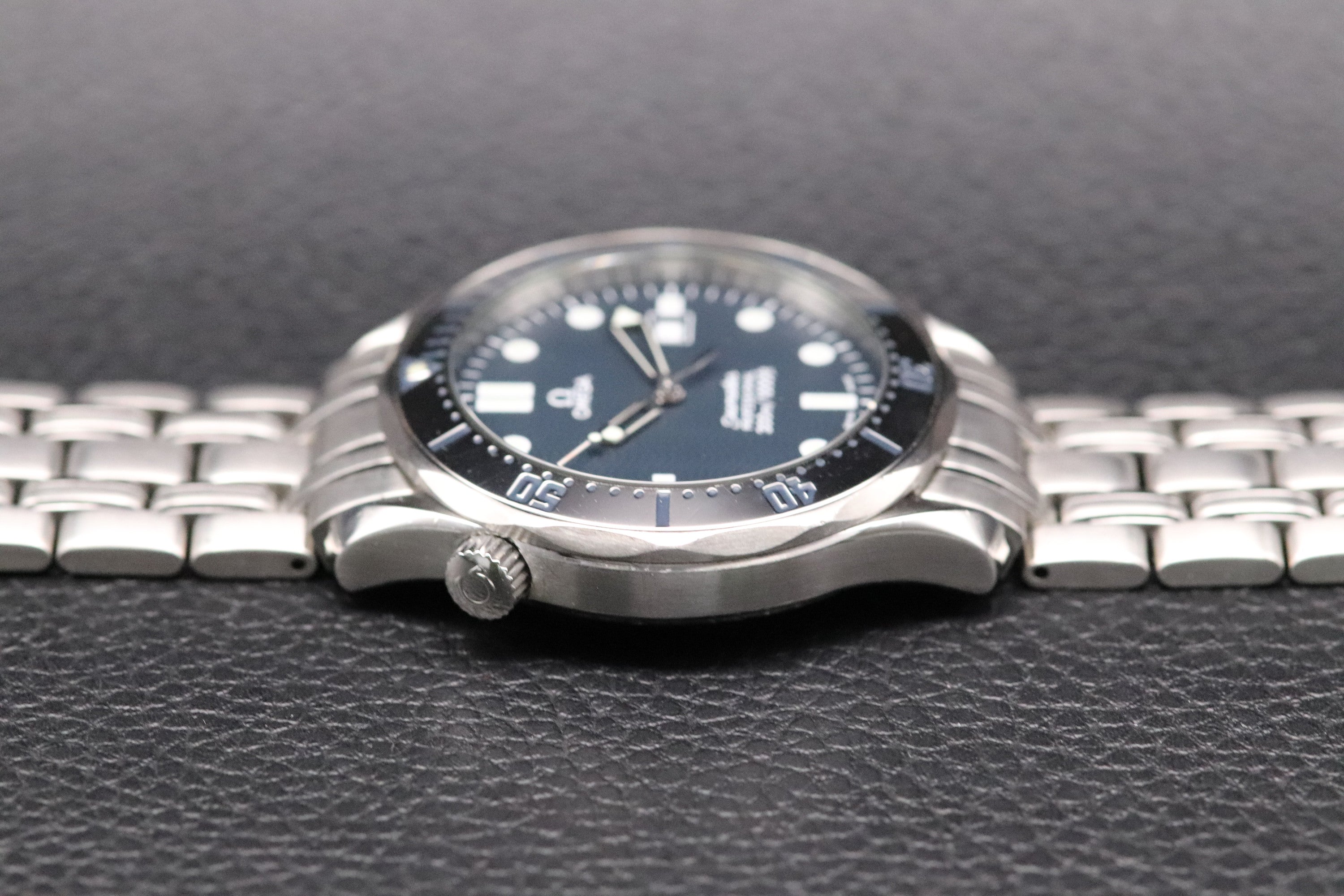 Omega Seamaster 300 2542.80 Blue Dial 1998