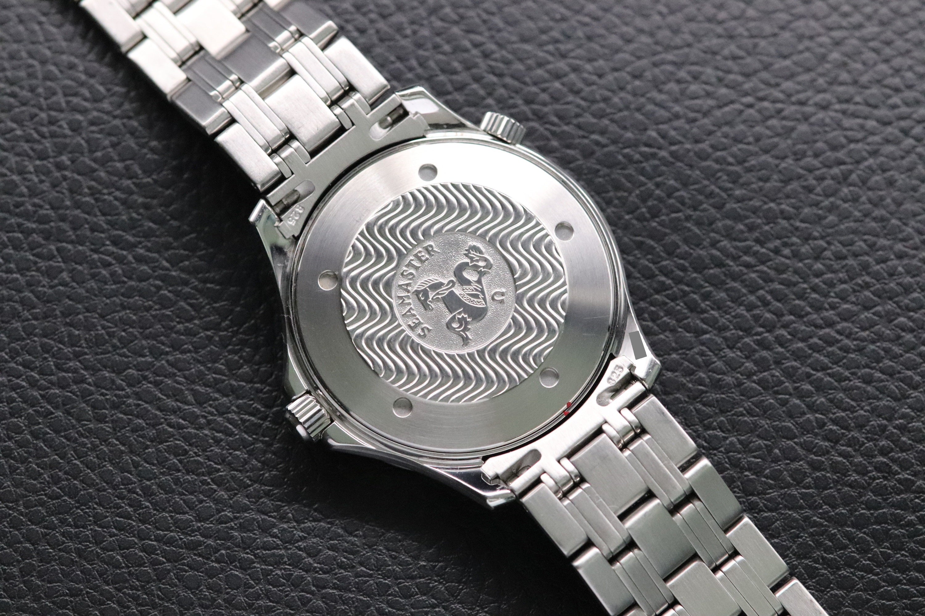 Omega Seamaster James Bond 2541.80 Blue 1998
