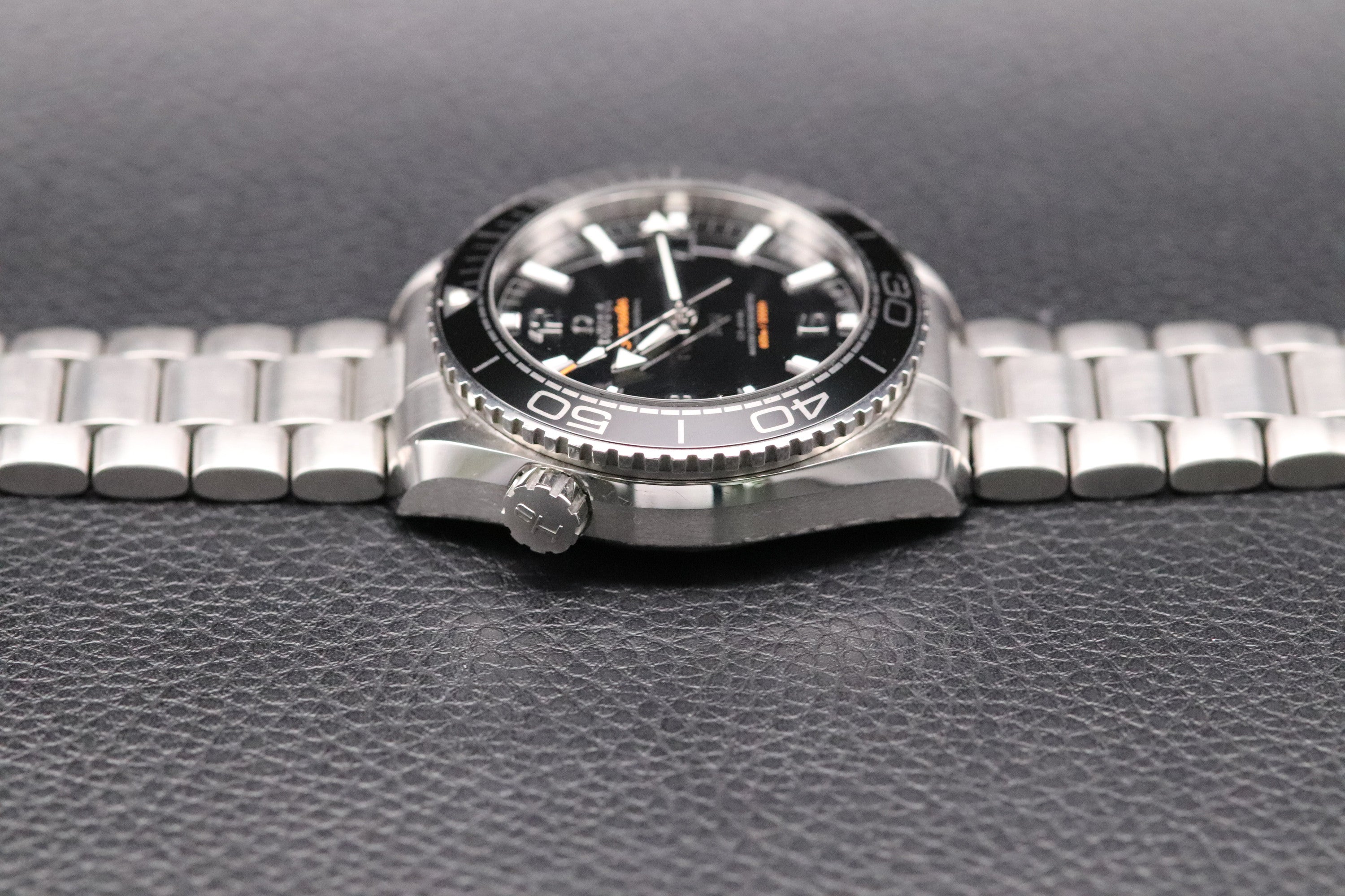 Omega Seamaster Planet Ocean 215.30.44.21.03.001 Fullset 2022 Box+Papers