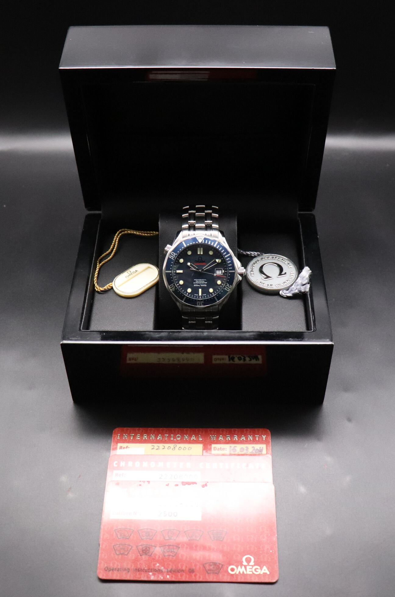 Omega Seamaster Diver 2220.80 Papers 2011