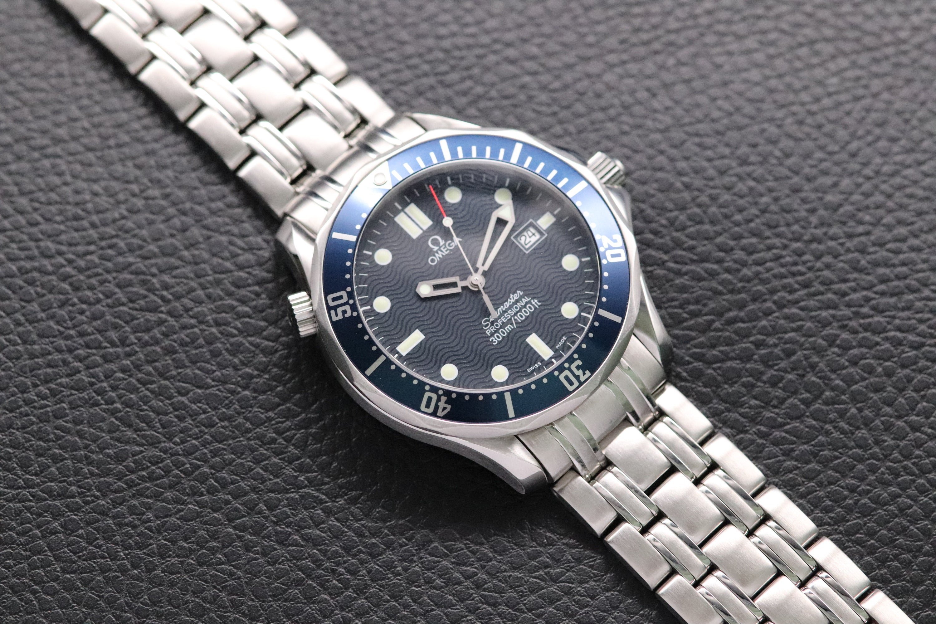 Omega Seamaster James Bond 2541.80 Blue 1998
