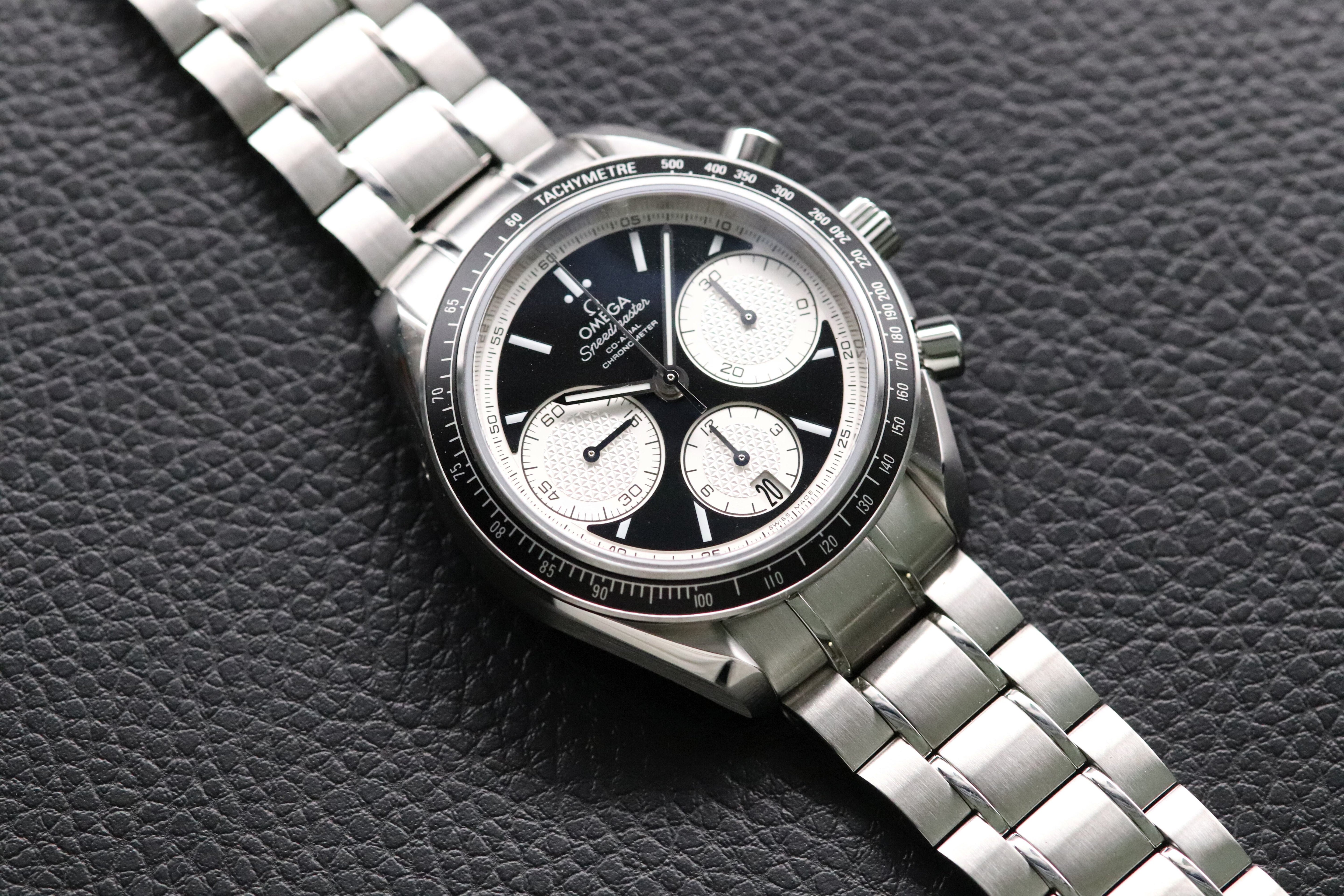 Omega Speedmaster Racing 326.30.40.50.01.002 Panda 2025 Fullset