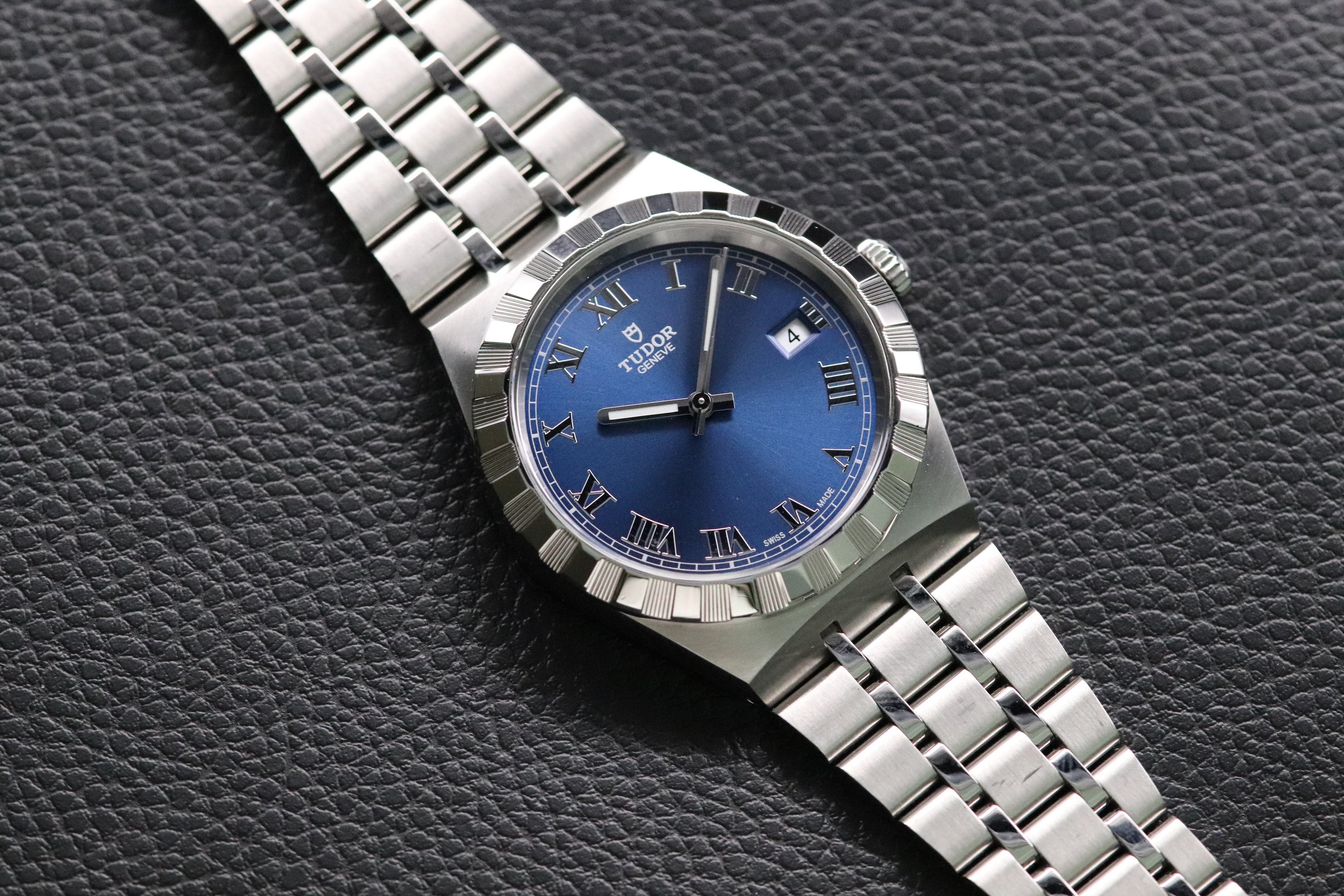 Tudor Royal 28500 Blue Dial Fullset 2022 Box+Papers