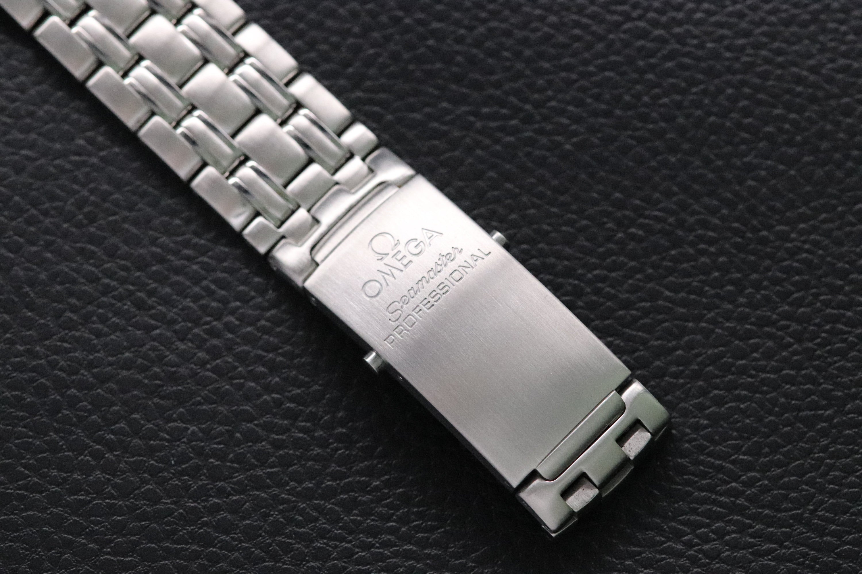 Omega Seamaster James Bond 2541.80 Blue 1998