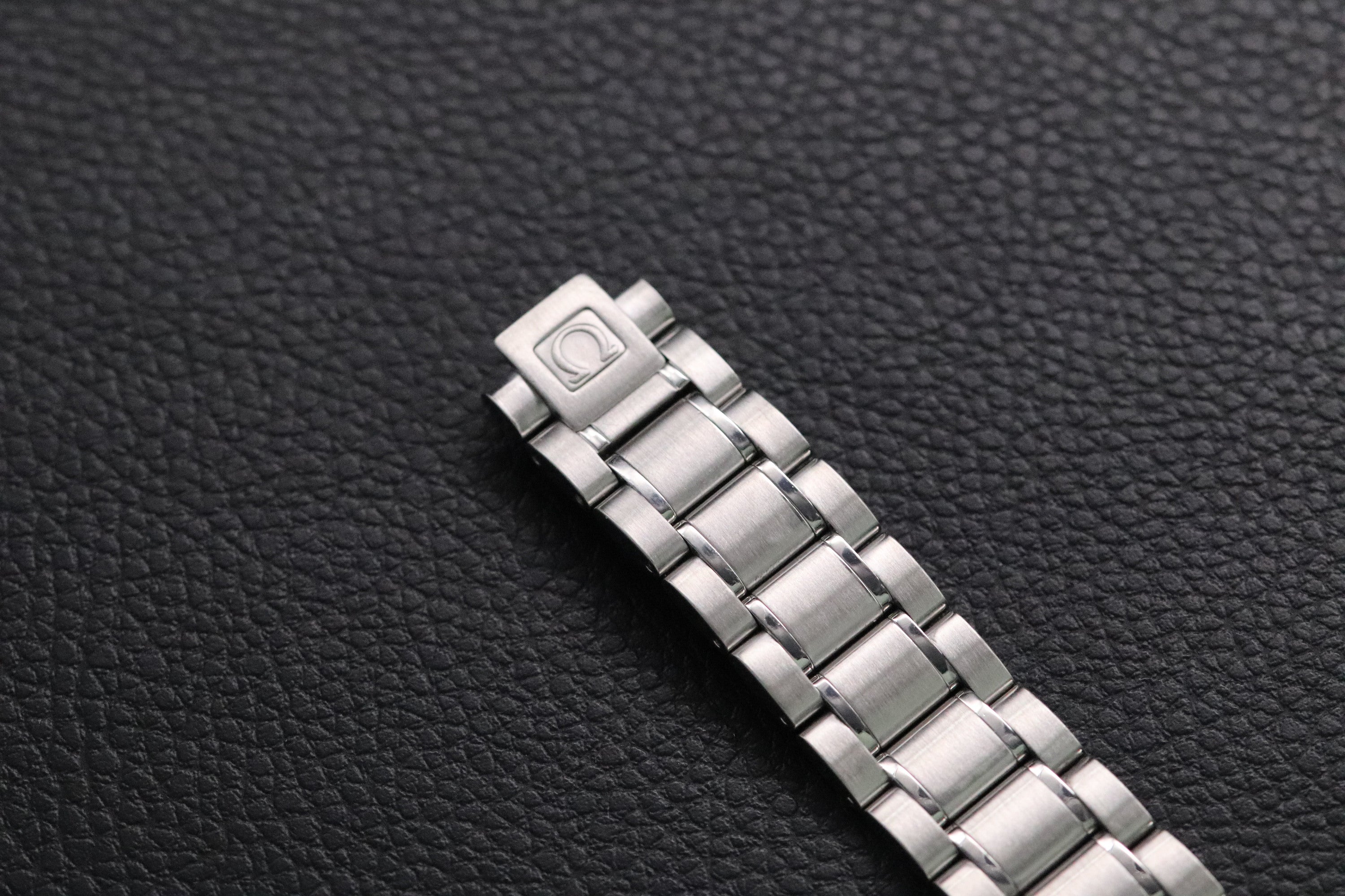 Omega Speedmaster Date 3513.30 Silver Dial 1998