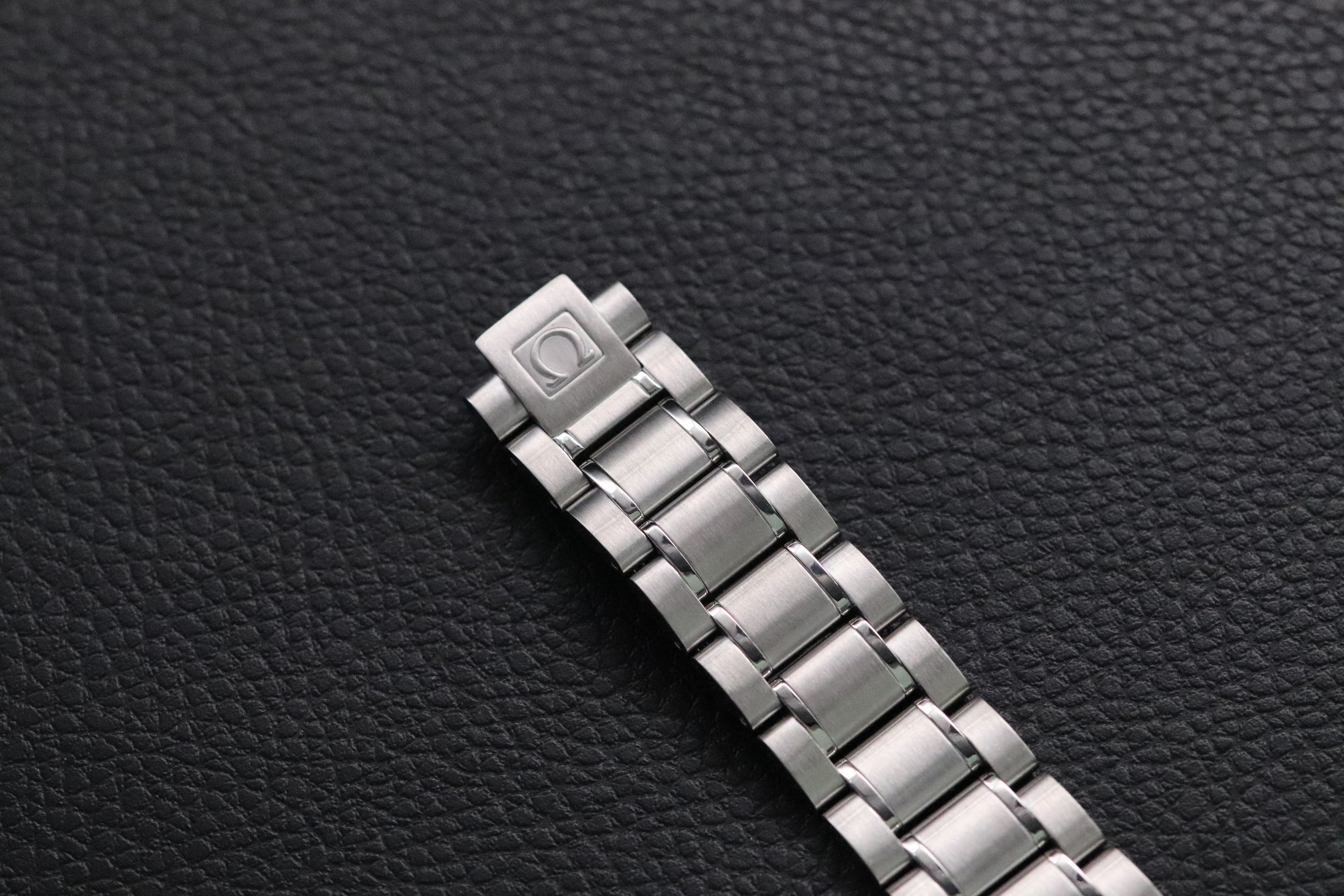 Omega Speedmaster Date 3513.30 Silver Dial 1998