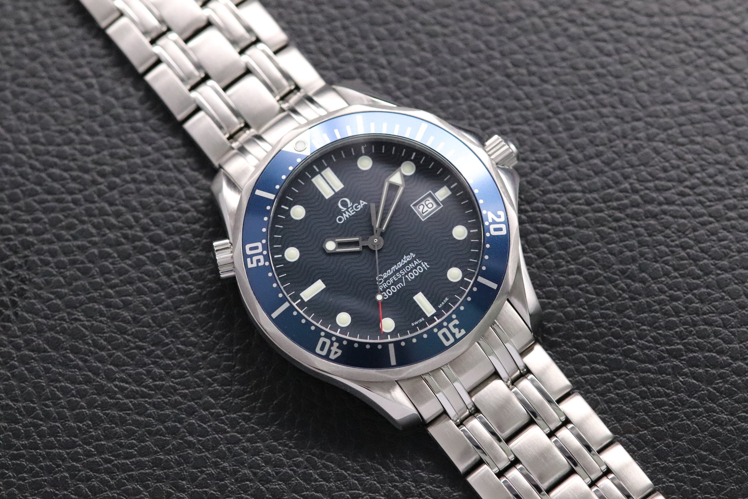 Omega Seamaster James Bond 2541.80 Blue 1998