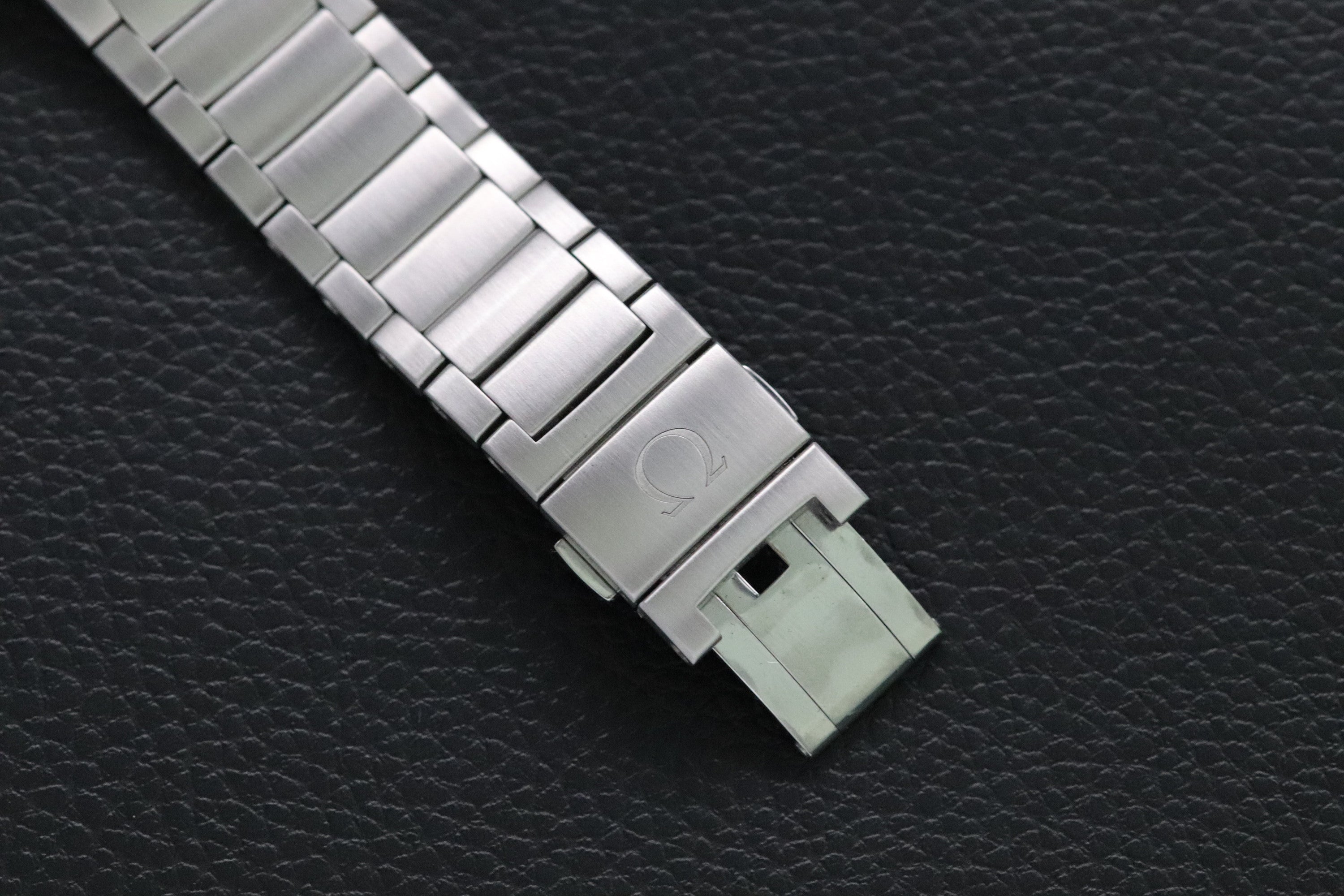 Omega Constellation Globemaster 130.30.39.21.02.001 Fullset 2021 Box+Paper