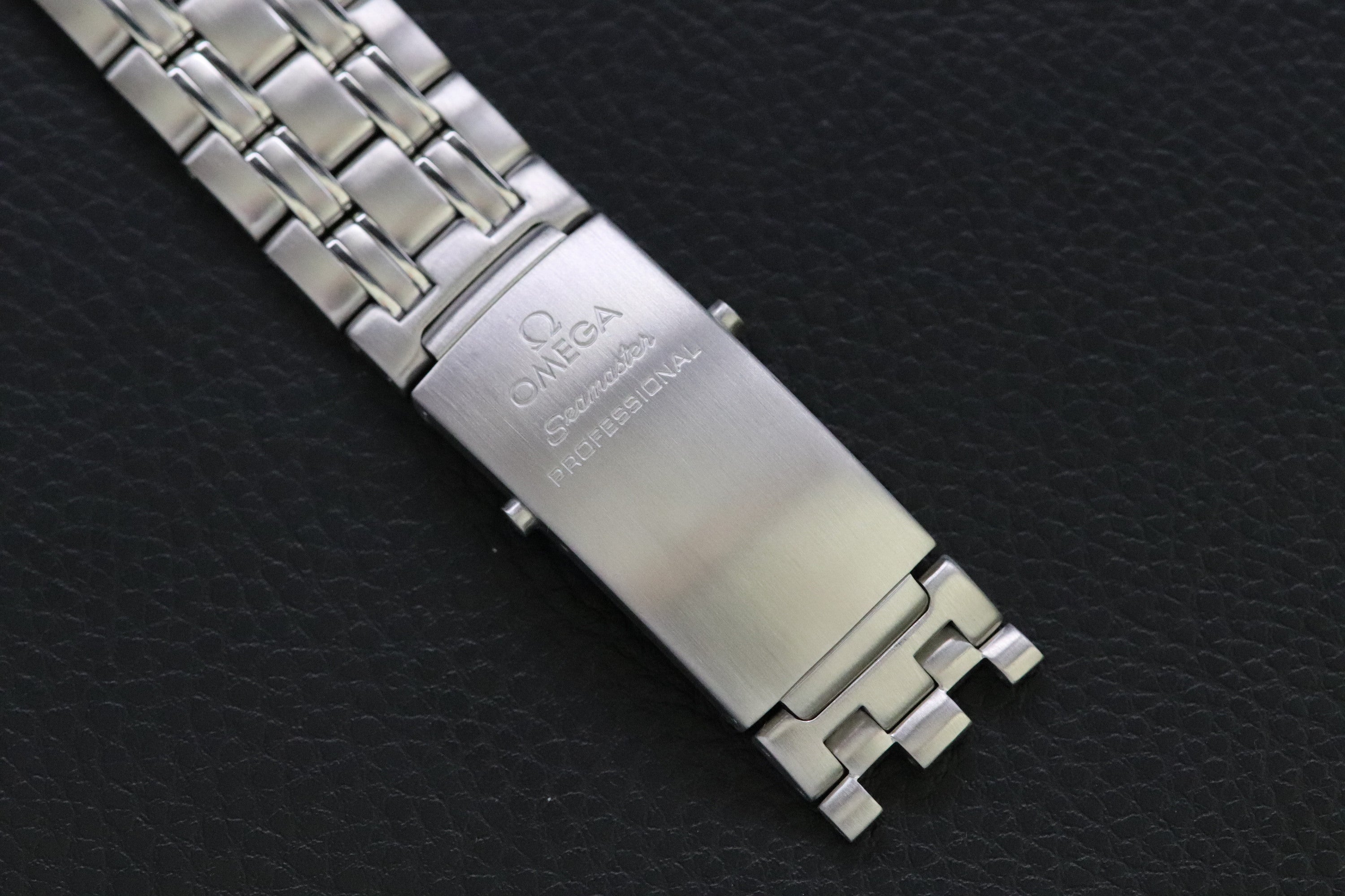 Omega Seamaster Diver 2220.80 Papers 2011