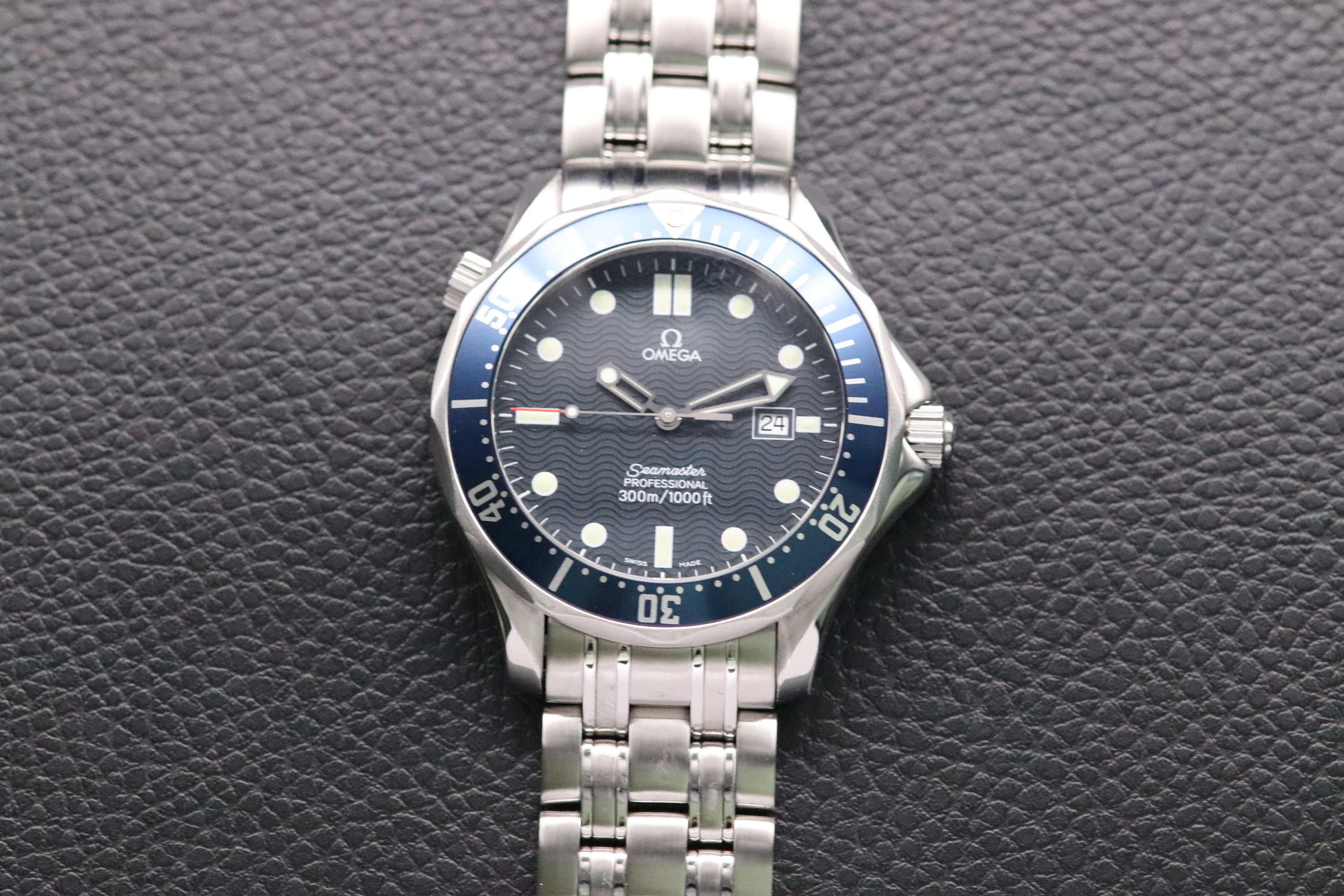 Omega Seamaster James Bond 2541.80 Blue 1998