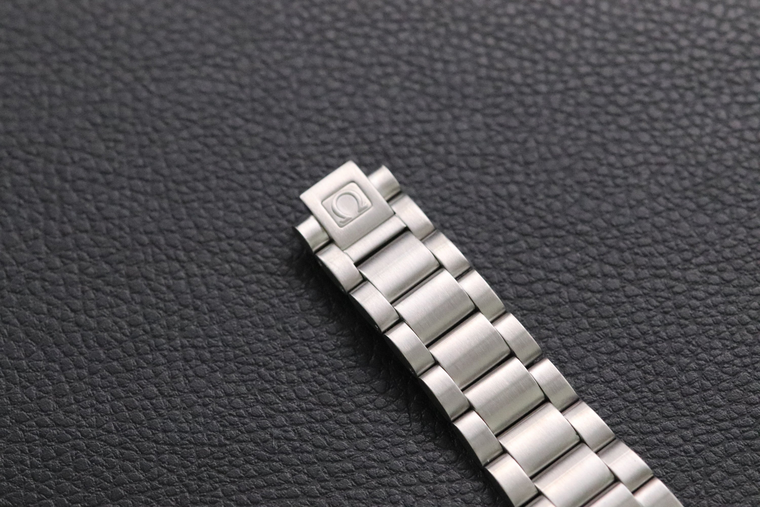 Omega Seamaster Aqua Terra 2518.50 Black Dial 2007 Papers