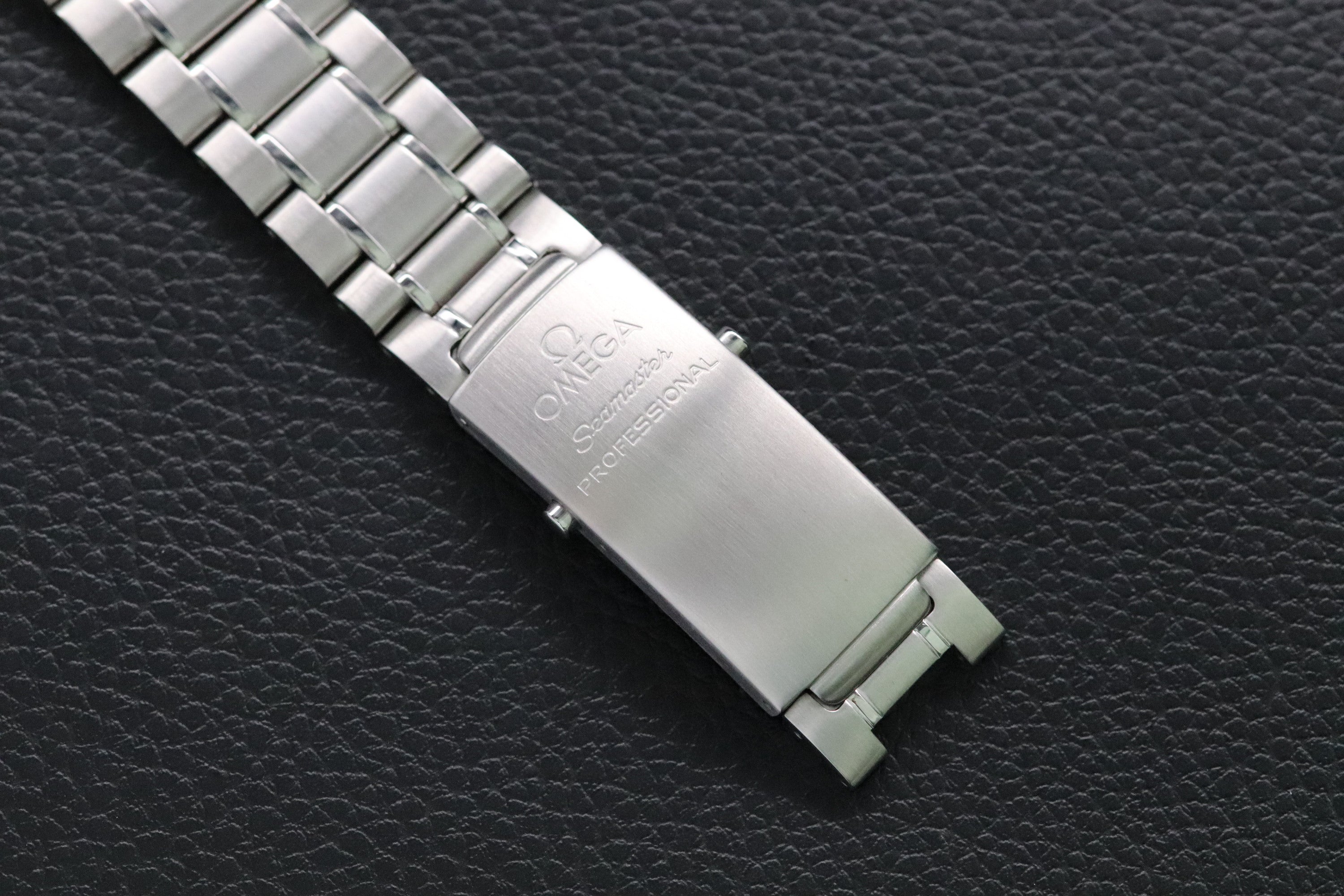 Omega Seamaster Diver 2265.80 Blue Dial 2000 Papers