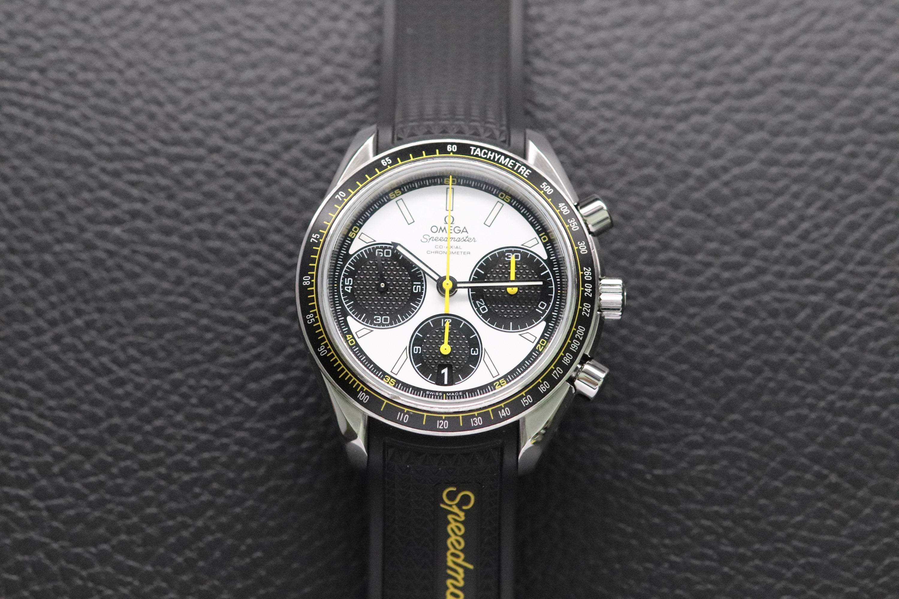 Omega Speedmaster Racing 326.32.40.50.04.001 Fullset 2021 Box+Papers