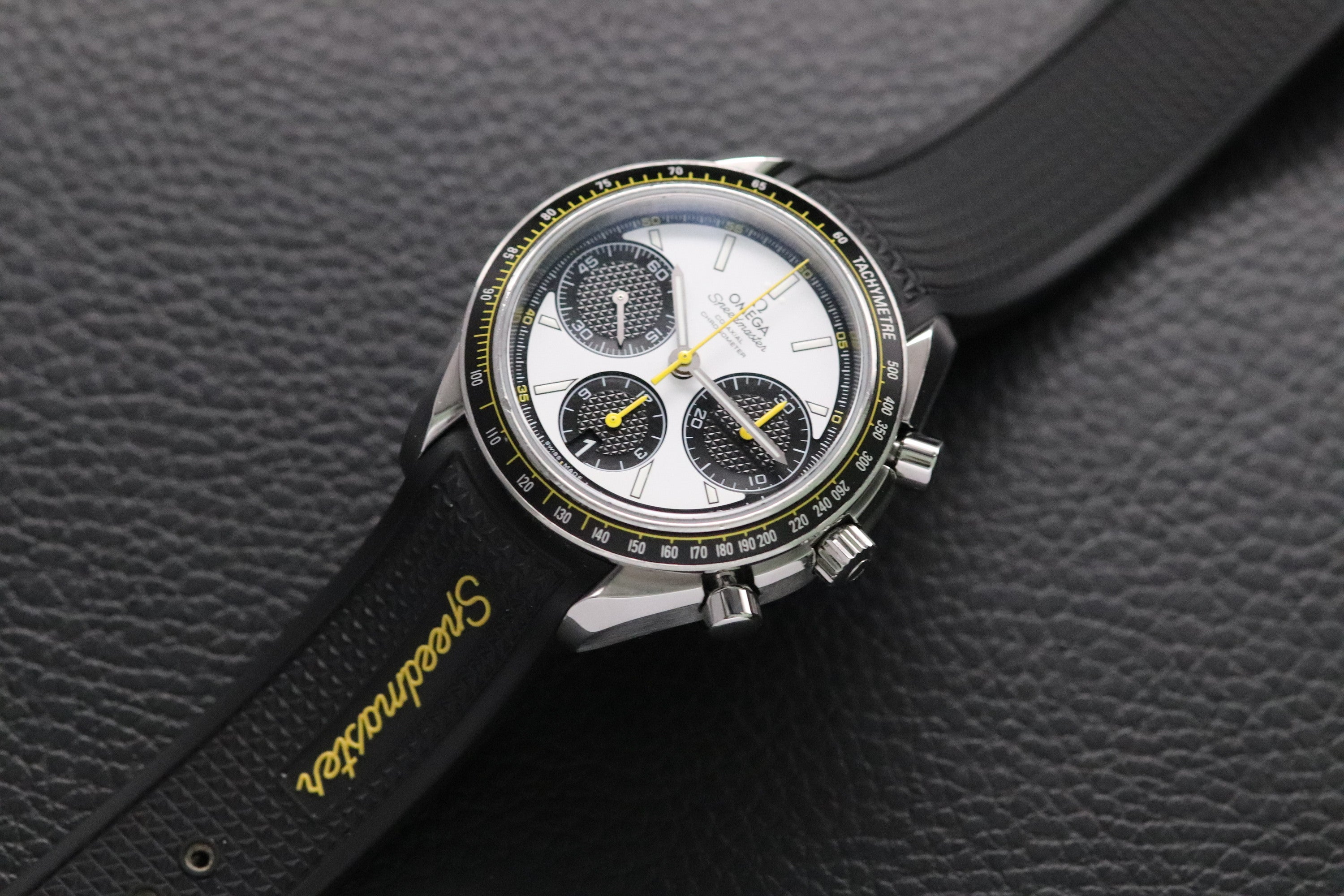 Omega Speedmaster Racing 326.32.40.50.04.001 Fullset 2021 Box+Papers