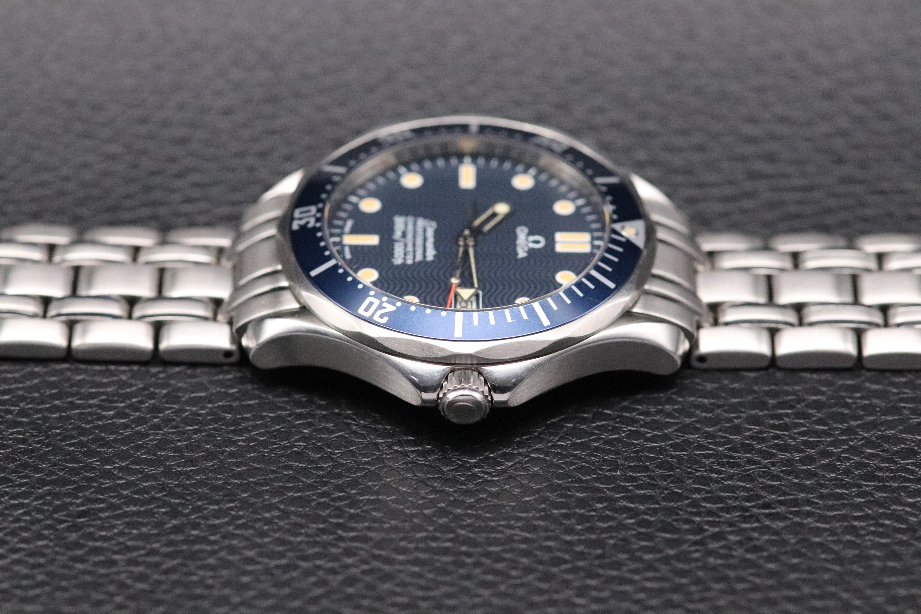 Omega Seamaster James Bond 2531.80 Blue 1986