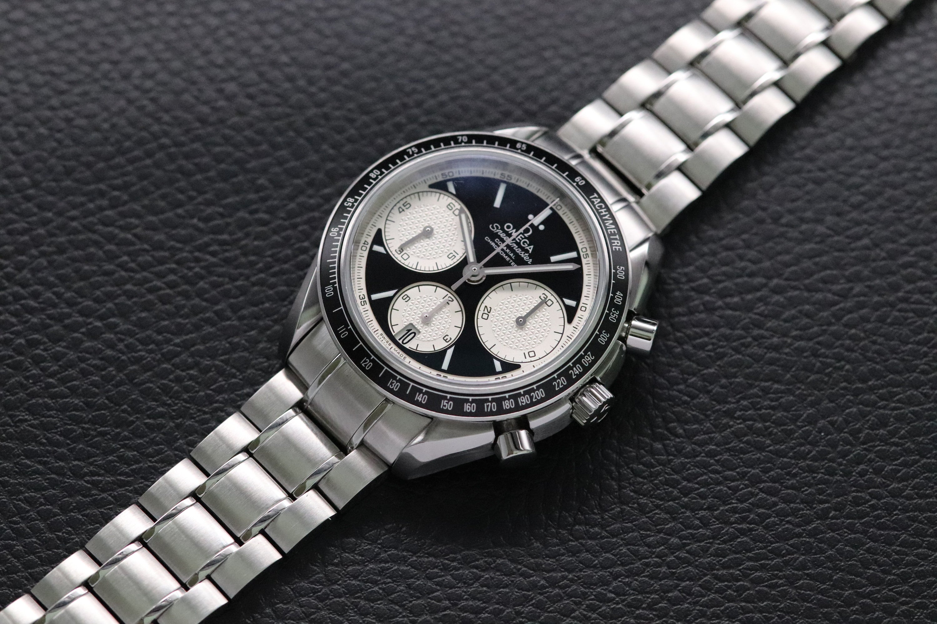 Omega Speedmaster Racing 326.30.40.50.01.002 Panda 2022 Fullset