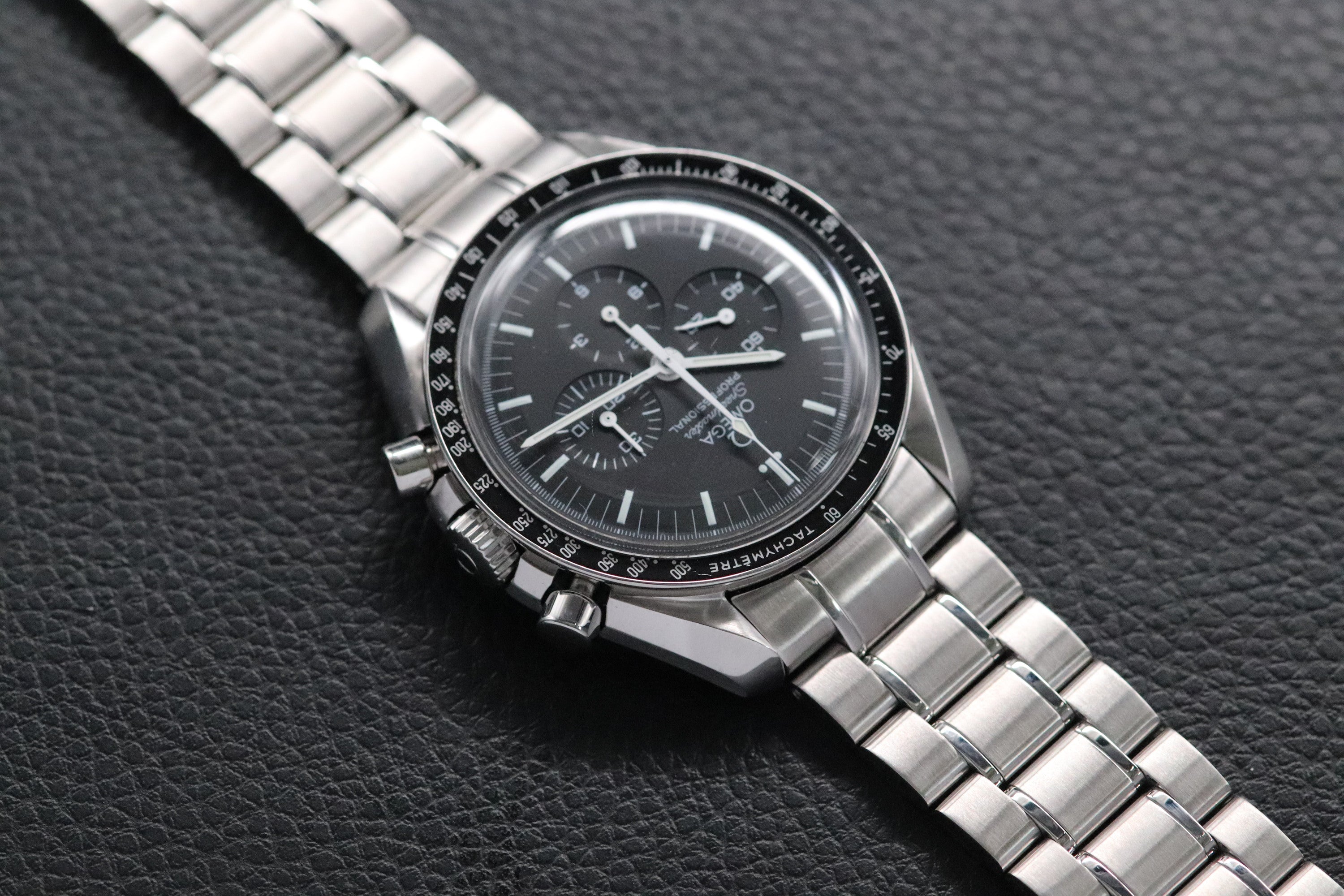 Omega Speedmaster Moonwatch 3570.50 Black Dial 2005