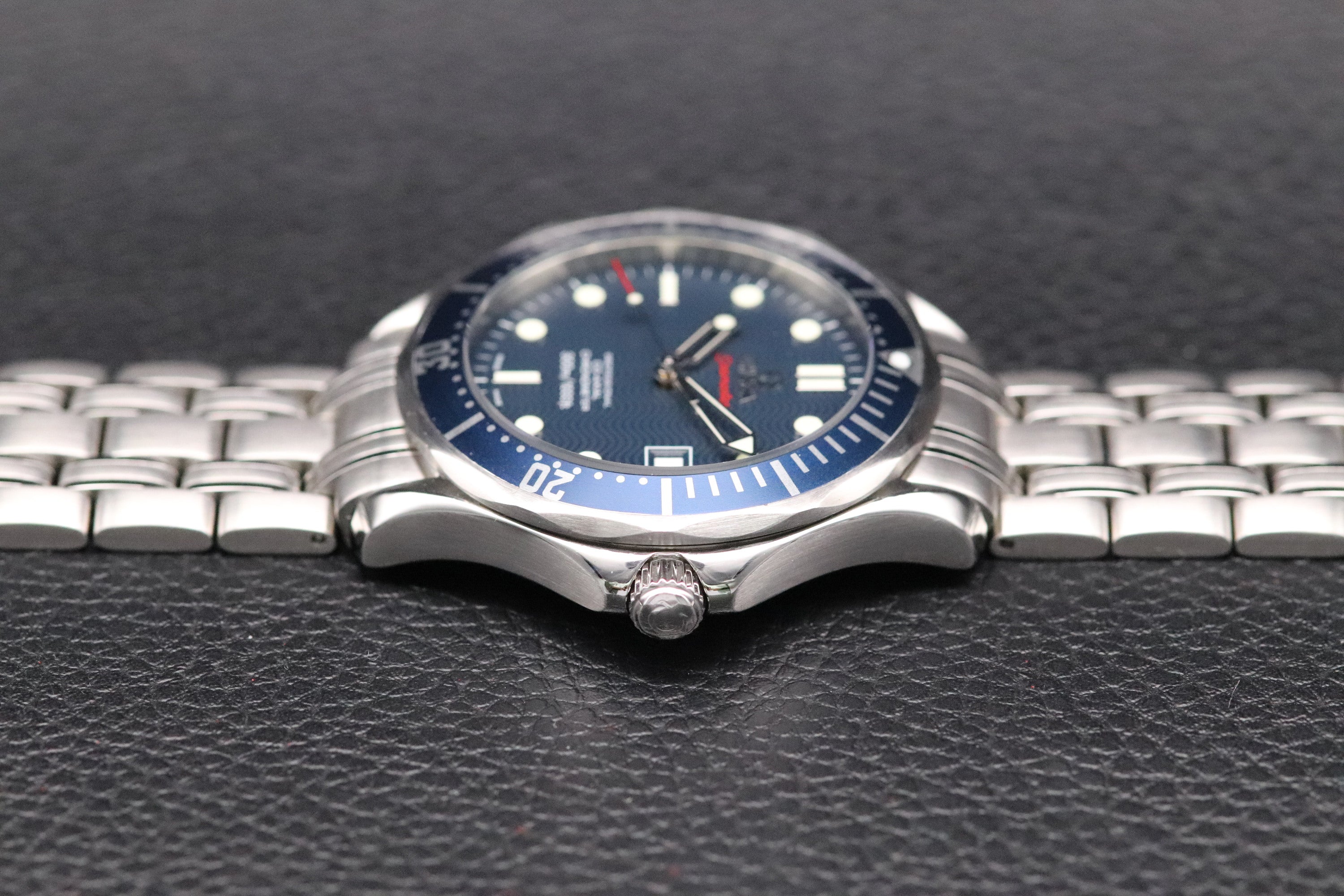 Omega Seamaster Diver 2220.80 Blue Dial 2009